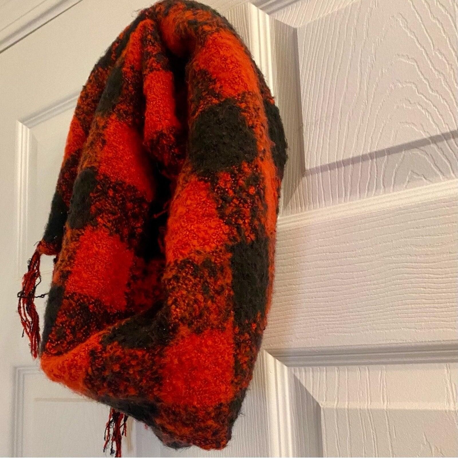 The Unbranded Brand Classic Red & Black Buffalo Plaid Scarf Womens One Size Size ONE SIZE - 3 Thumbnail