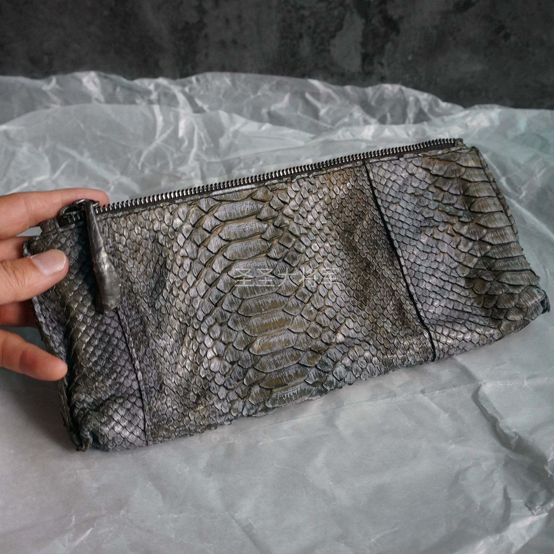 Simona Tagliaferri Simona Tagliaferri Rare Distressed Python Slate Wallet Size ONE SIZE - 4 Thumbnail