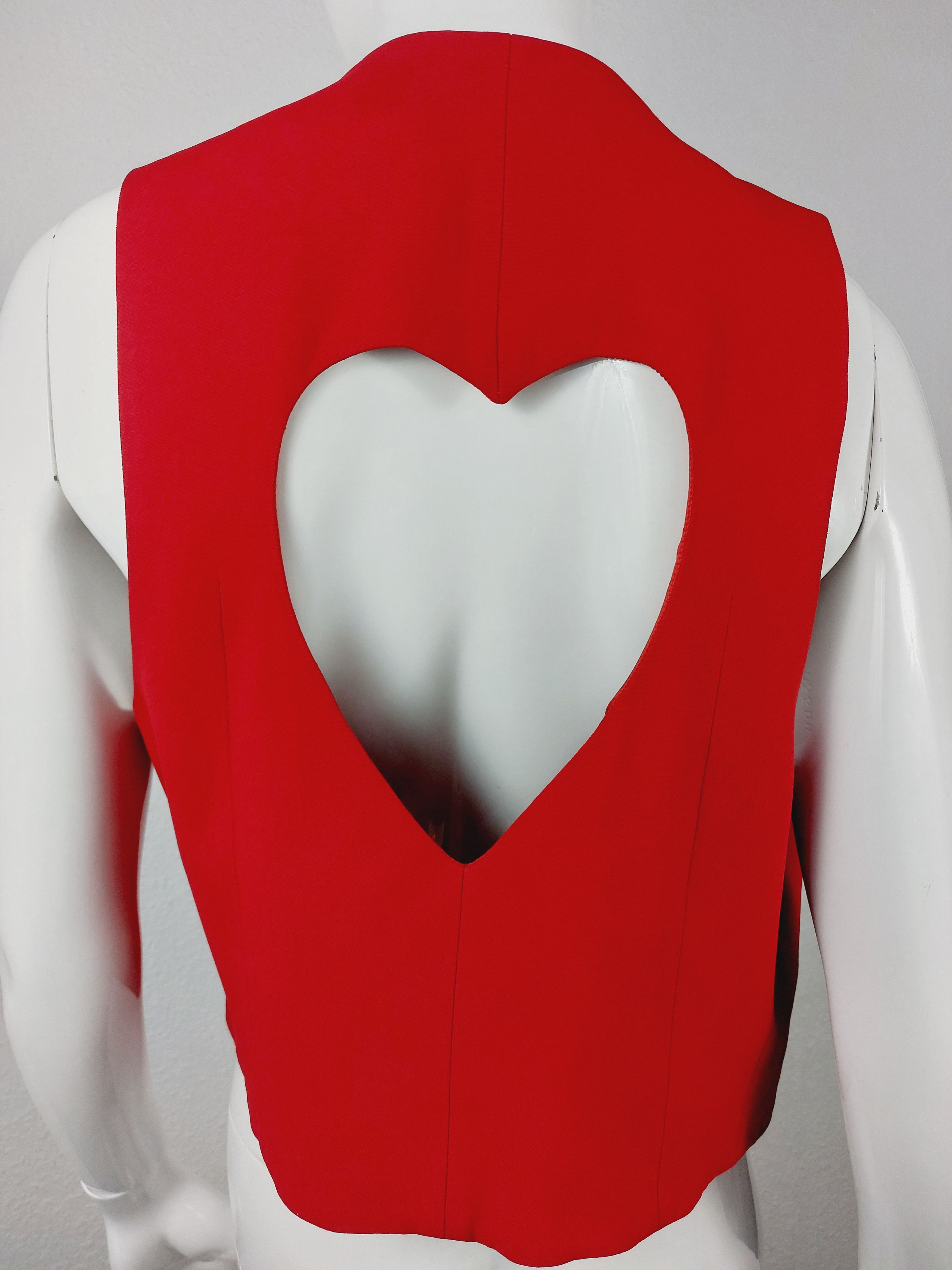 Moschino Moschino Cutout Heart XOXO xo Bella Hadid Vest Size M / US 6-8 / IT 42-44 - 10 Thumbnail
