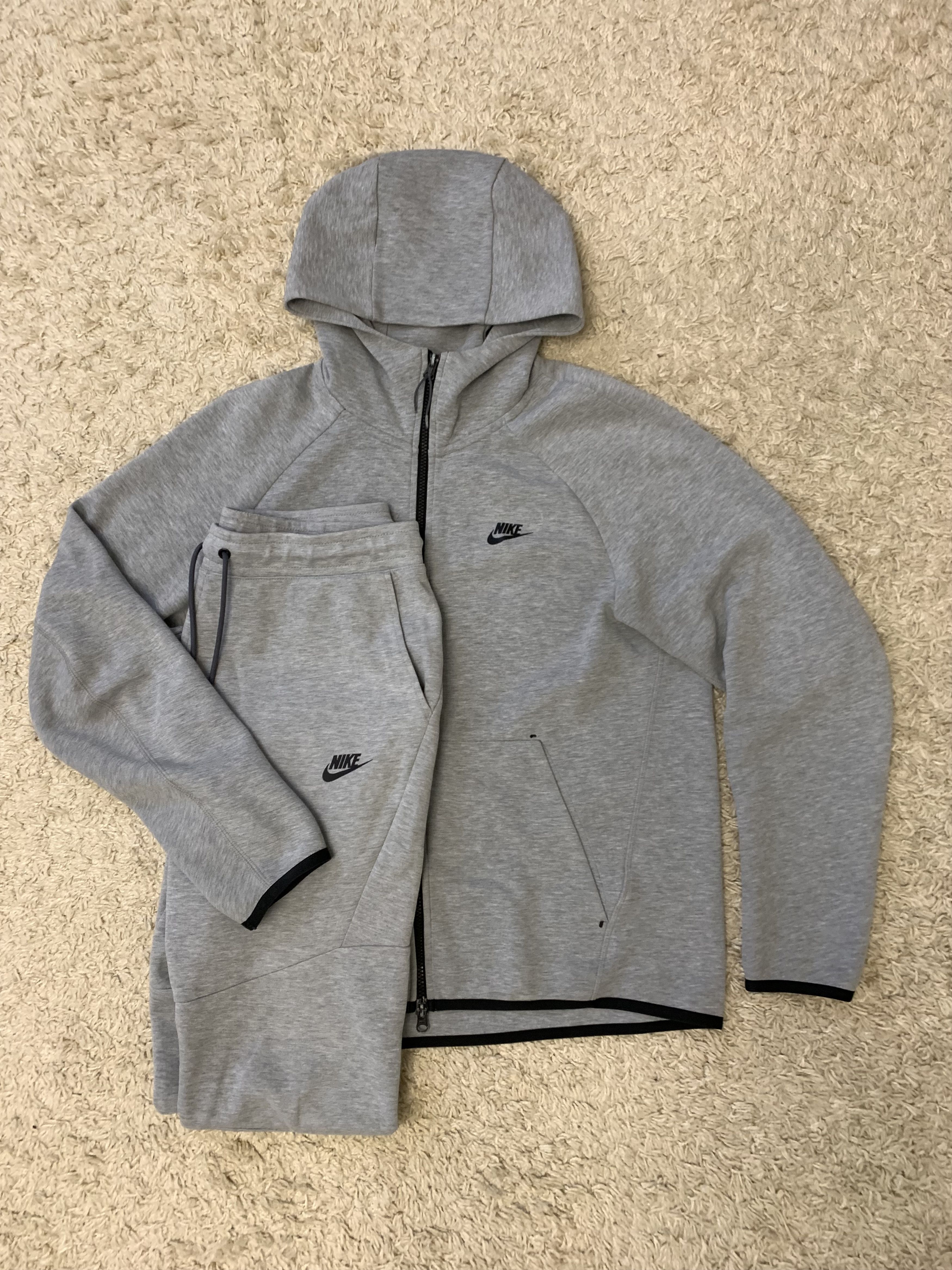 Nike Nike Tech Fleece track suit Size US M / EU 48-50 / 2 - 1 Thumbnail