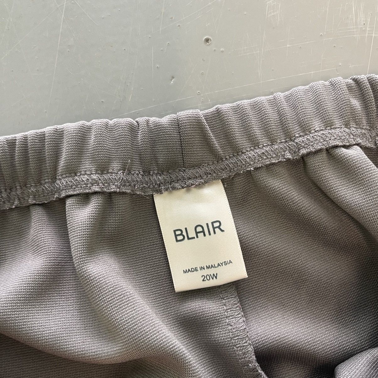 Japanese Brand baggy wide grey barrel sweatpants essential grunge Size US 34 / EU 50 - 5 Thumbnail