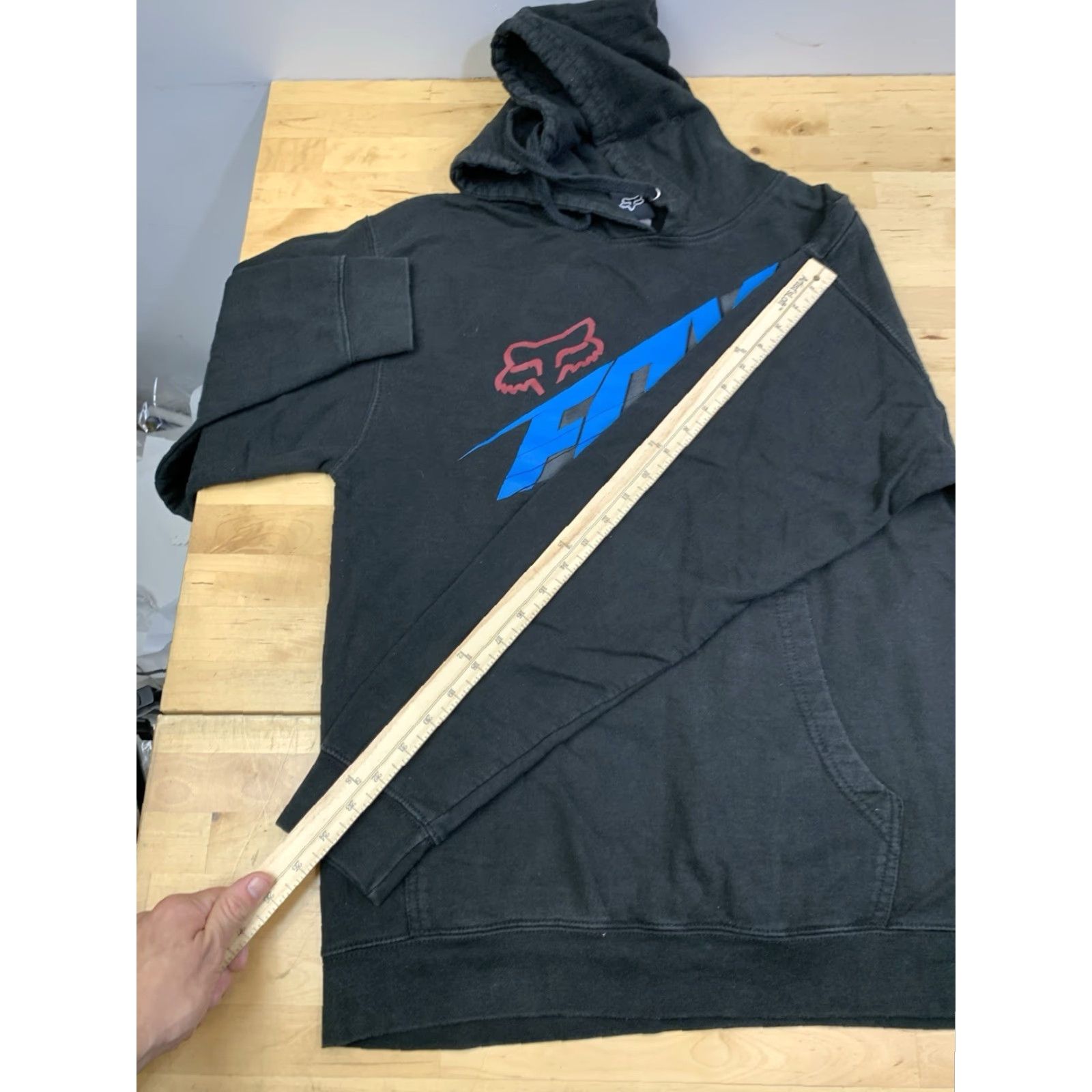 Fox Racing Fox Hoodie Mens M Black Pullover Drawstring Graphic Print Hooded Pockets Casual Y2K Racing Outdoor Sports Motorcycle Gym & Training Walking Vintage? Size US M / EU 48-50 / 2 - 6 Thumbnail