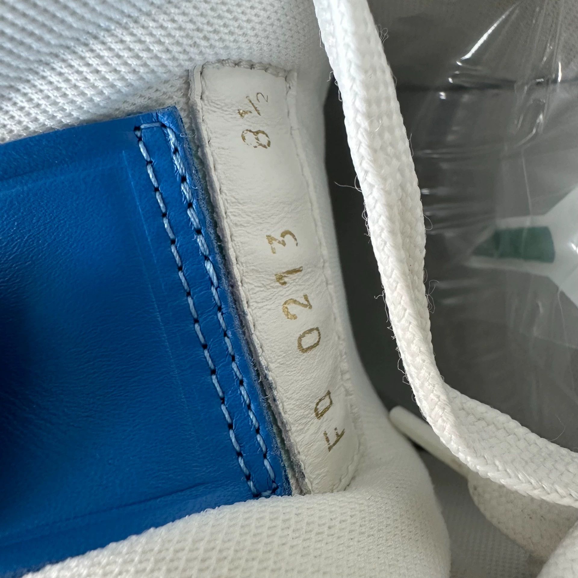 Louis Vuitton Yayoi Kusama x Louis Vuitton Trainer White & Blue 42.5 Size US 9.5 / EU 42-43 - 8 Thumbnail