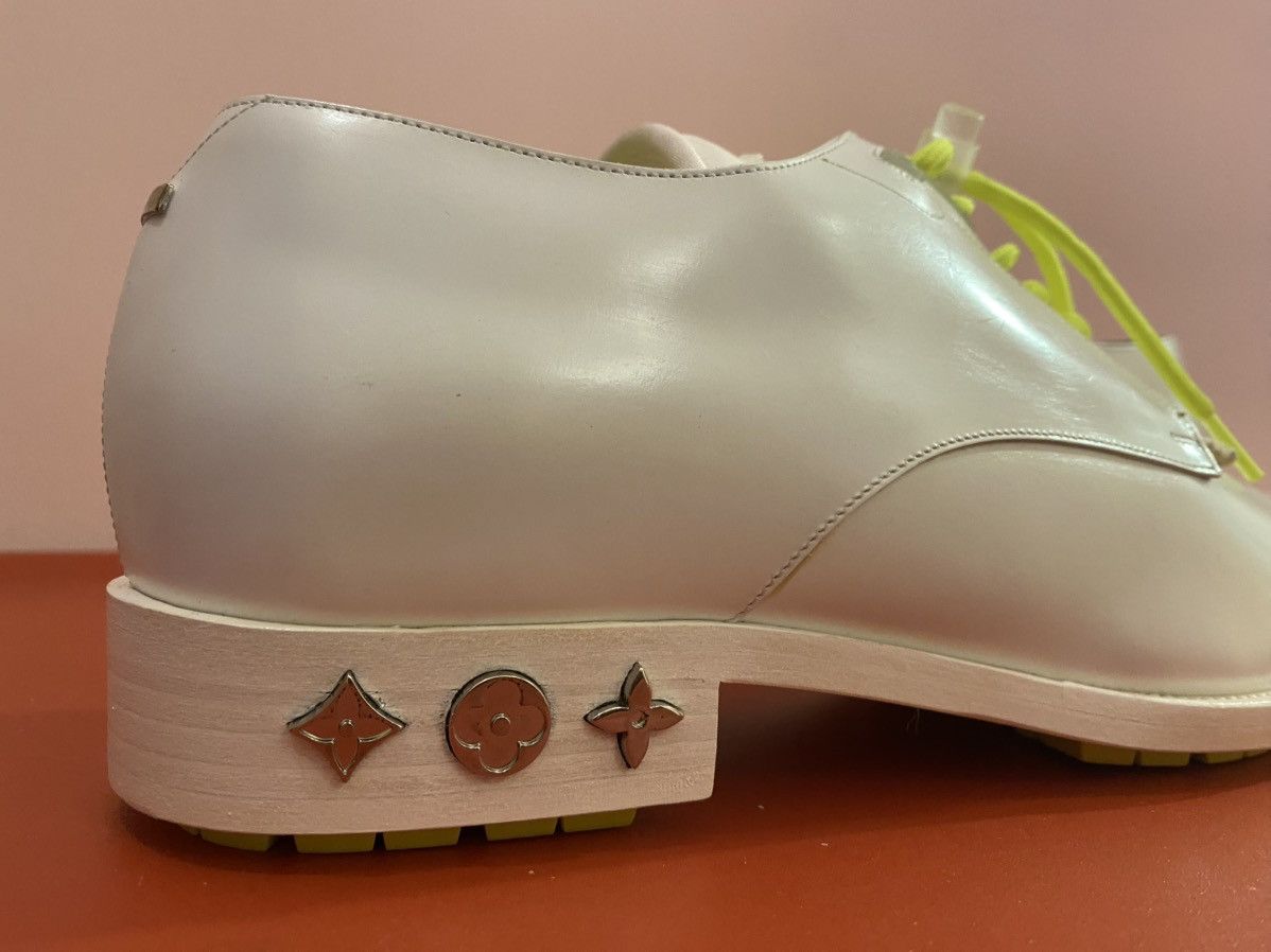 Louis Vuitton Louis Vuitton 2019 white leather derby 8 Size US 9 / EU 42 - 10 Thumbnail