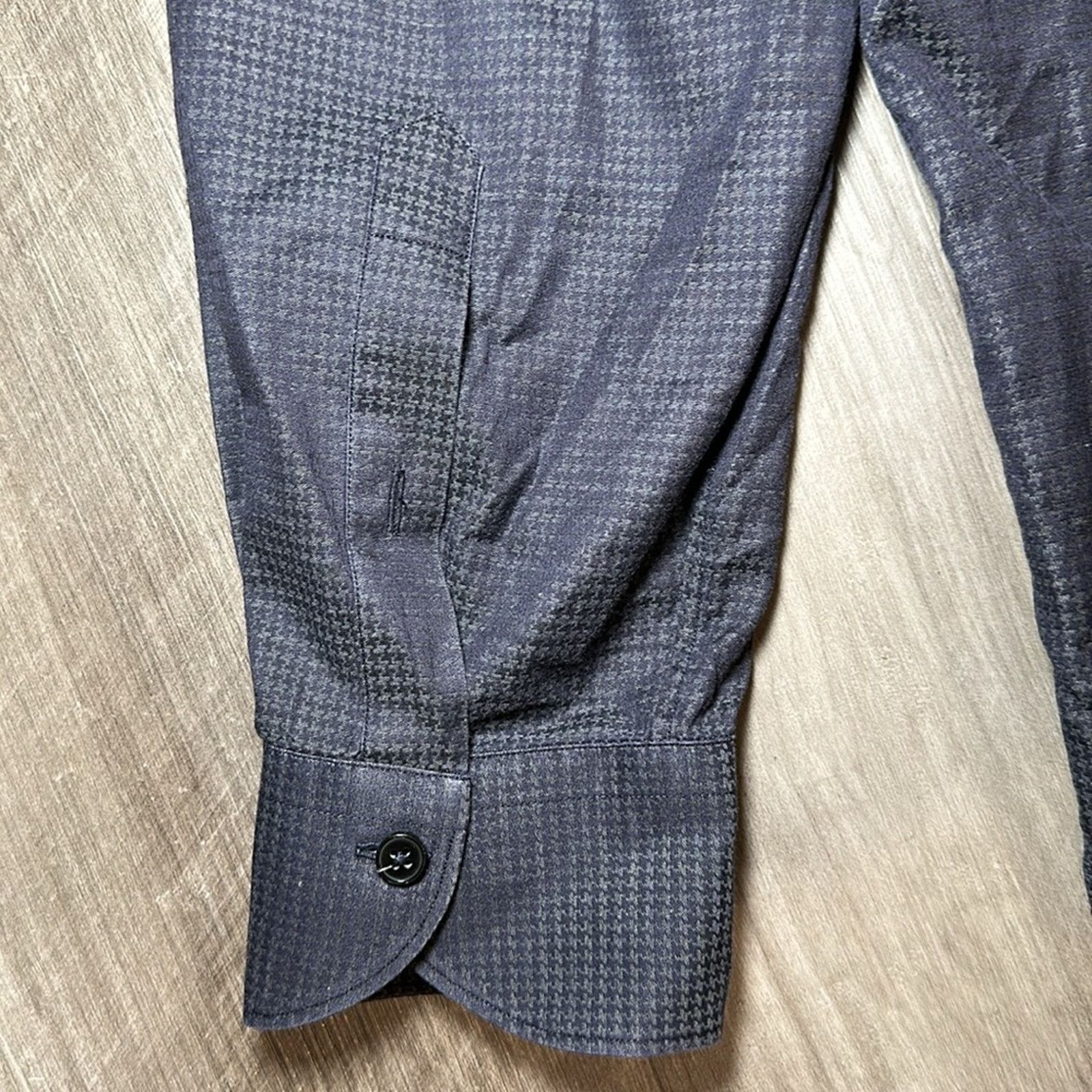 Saks Fifth Avenue Saks Fifth Avenue Long Sleeve Button Down - XL Size US XL / EU 56 / 4 - 4 Thumbnail