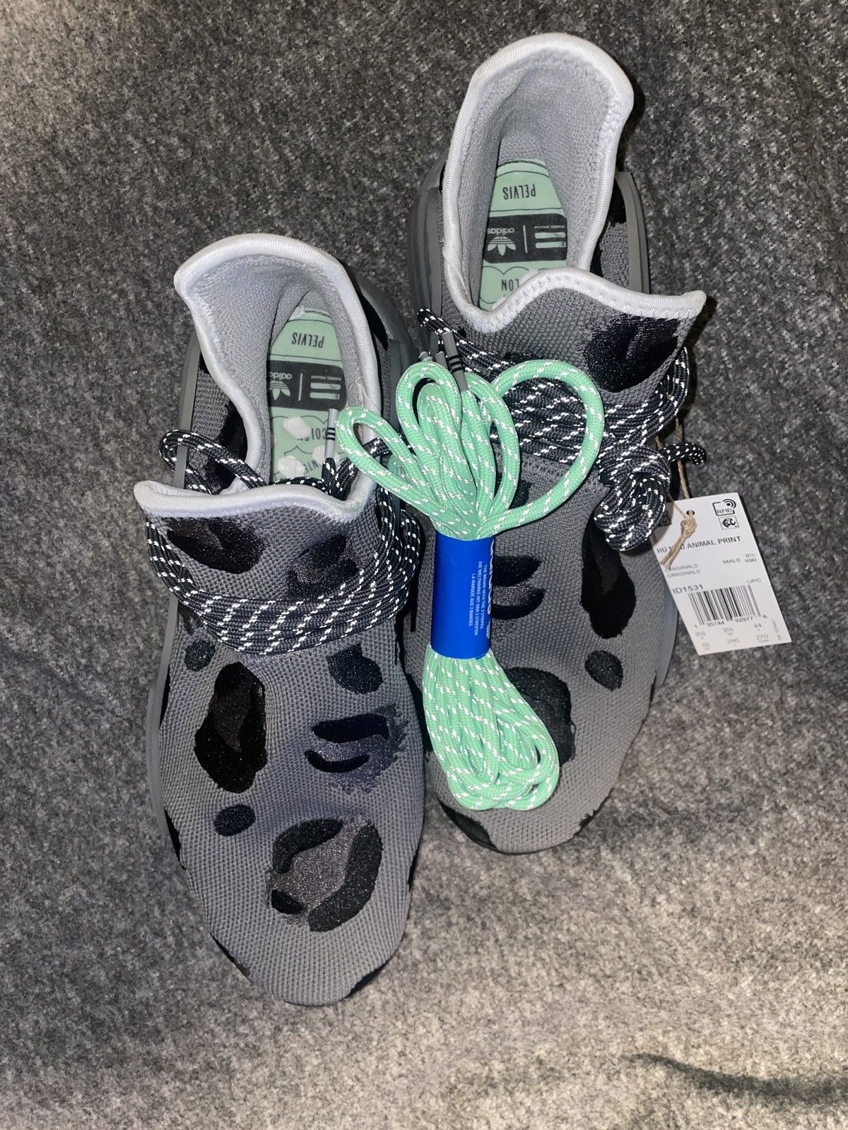 Adidas Human Made NMD Animal Print Size US 10 / EU 43 - 3 Thumbnail