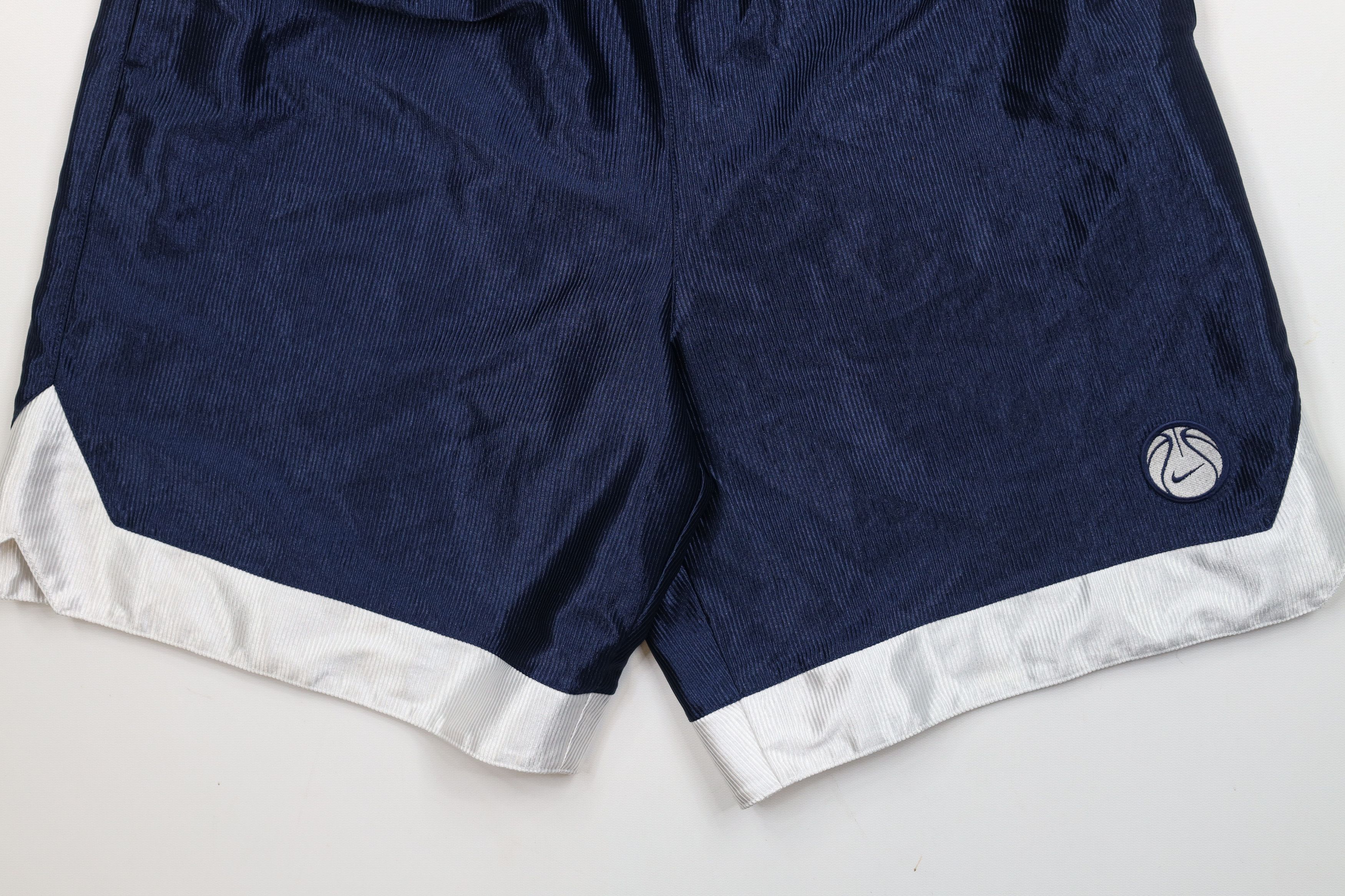 Nike × Vintage Vintage 90s Y2K Nike Basketball Scott Mini Swoosh Shorts Size US 34 / EU 50 - 4 Thumbnail