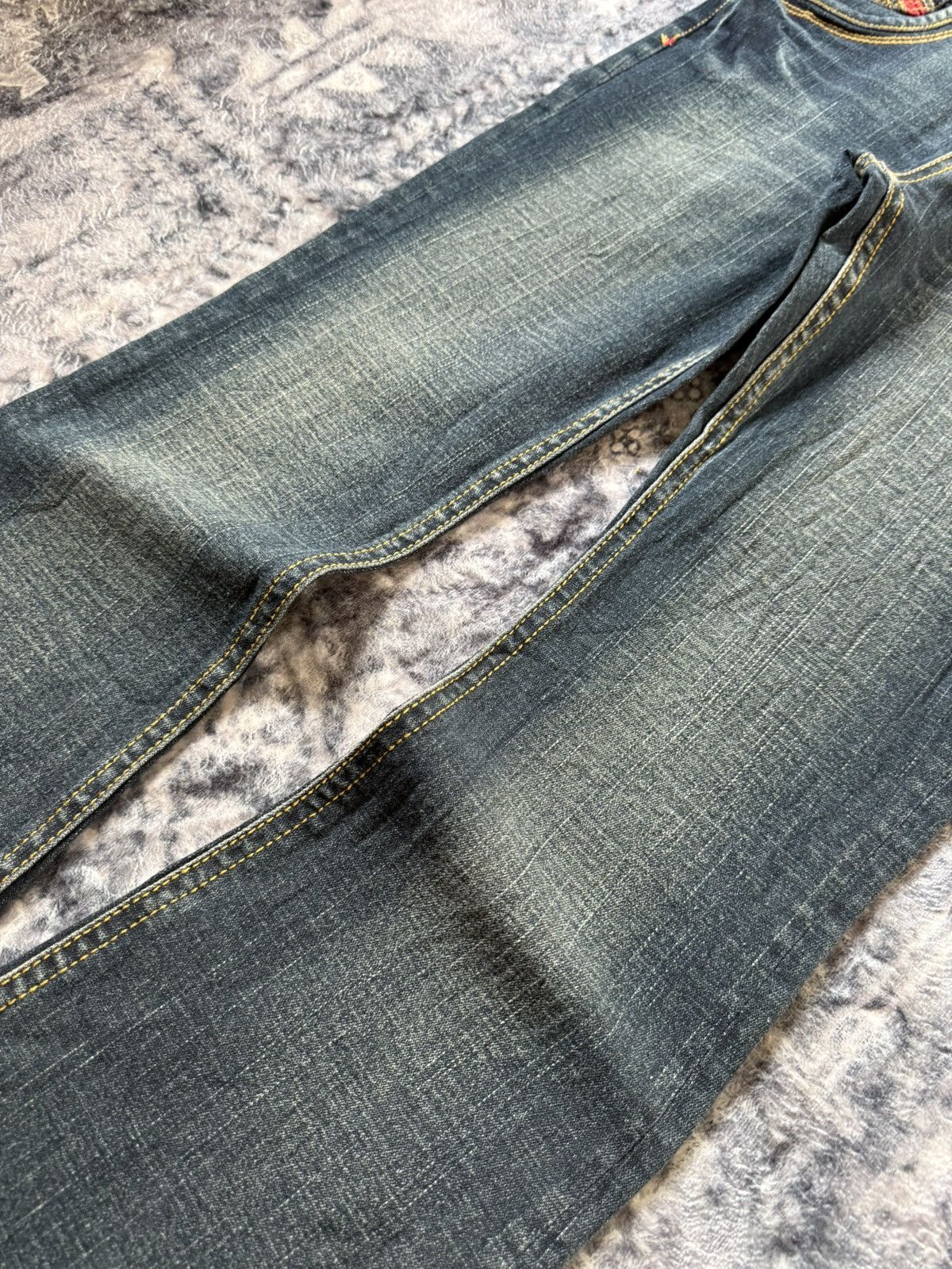 If Six Was Nine B.C.B.G Japan Gun Pocket Muddy Wash Flared Jeans Size US 29 - 7 Thumbnail