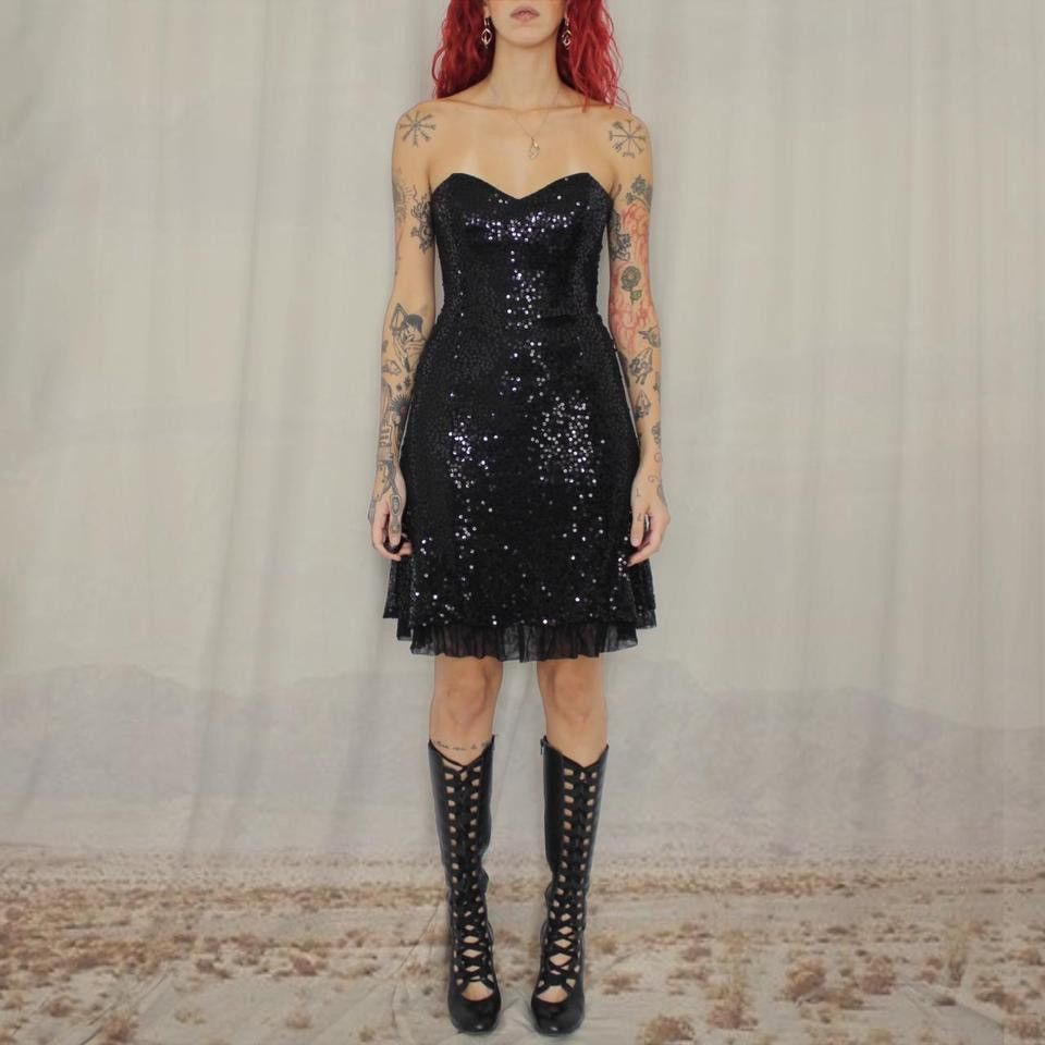 Betsey Johnson × Vintage ✨SEQUIN BLACK DRESS✨ Size M / US 6-8 / IT 42-44 - 1 Thumbnail