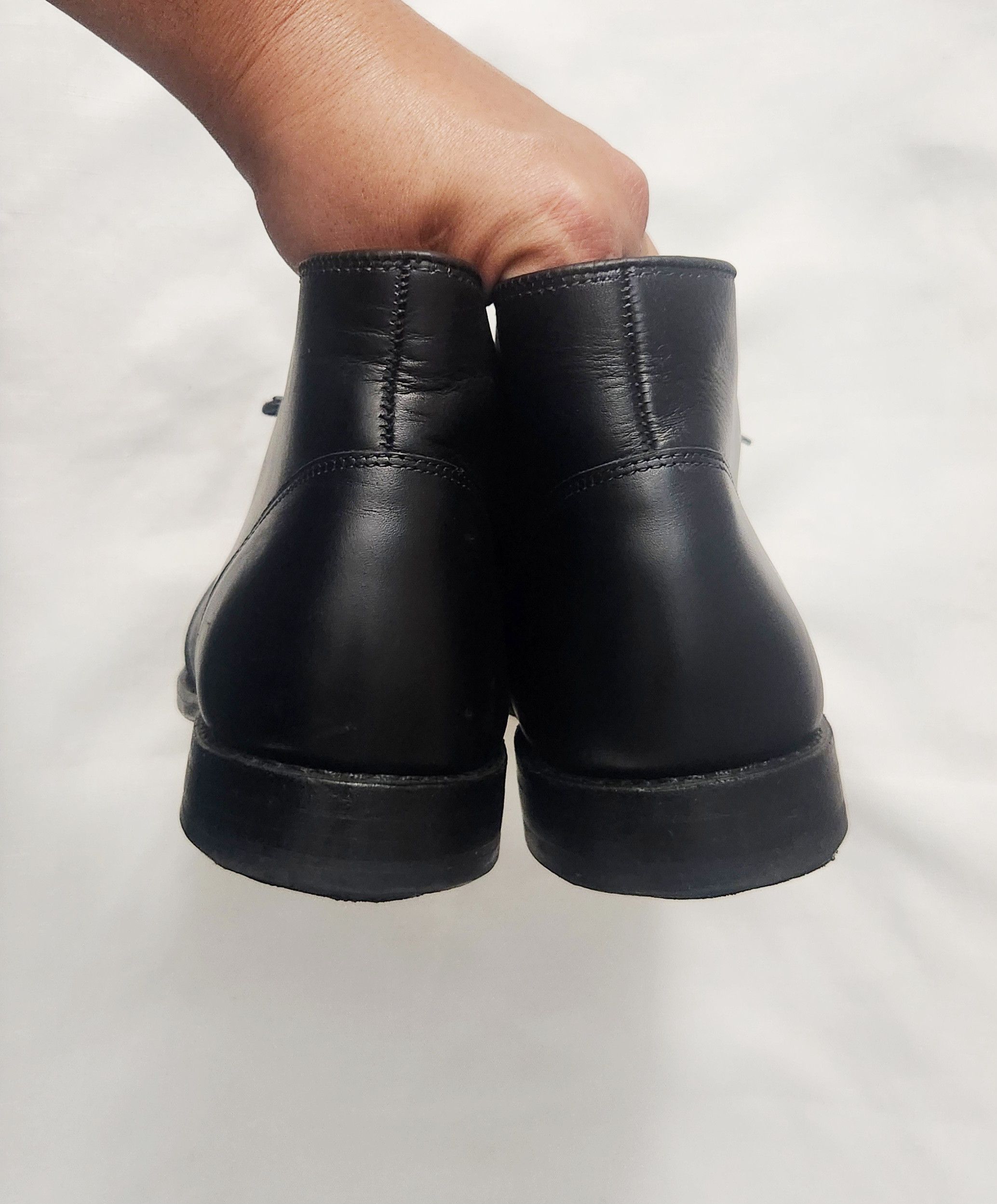 Allen Edmonds Mens Williamsburg Black Leather Chukka Boots
