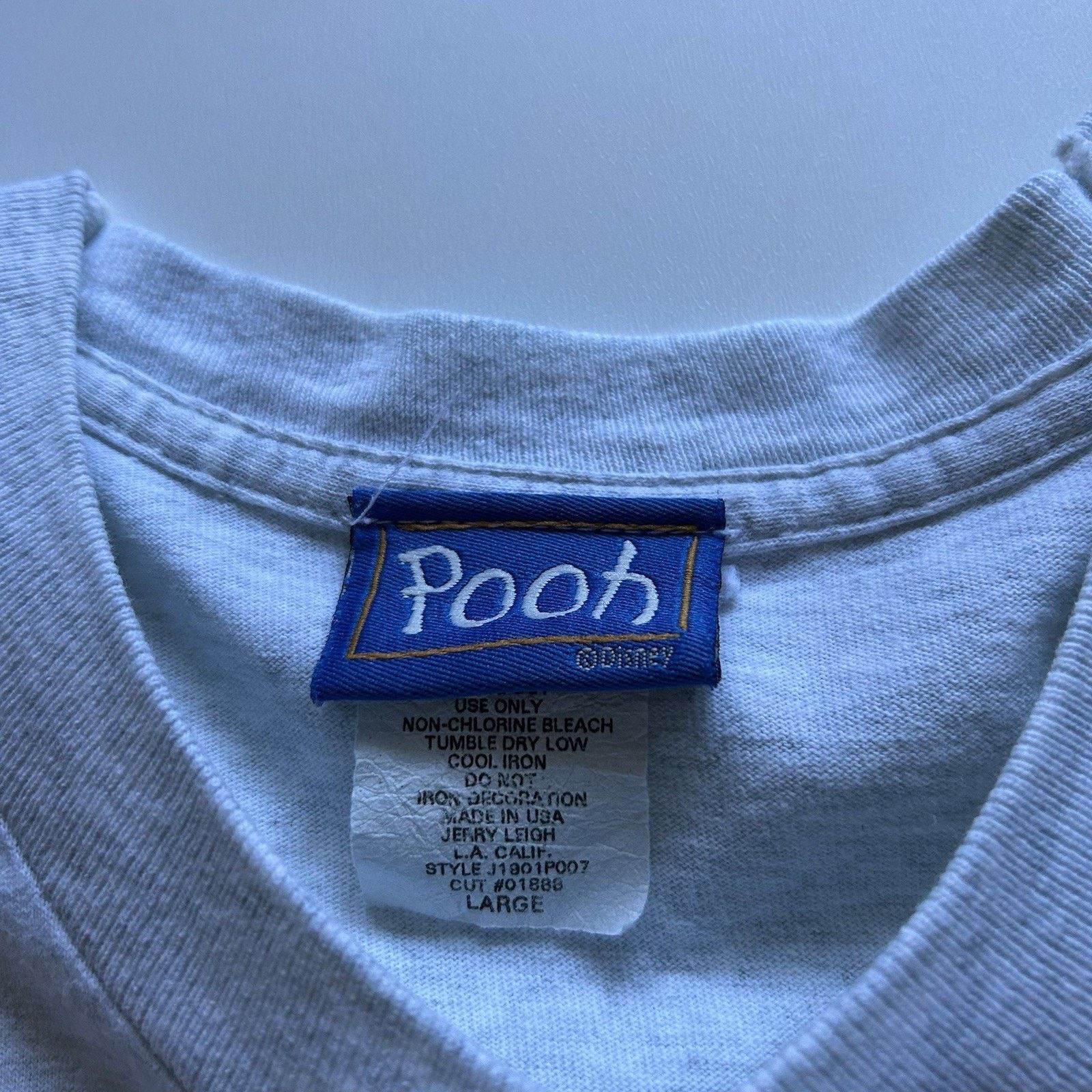 Disney Vintage Winnie The Pooh T Shirt Large 90s Disney Made In USA Size US L / EU 52-54 / 3 - 3 Thumbnail