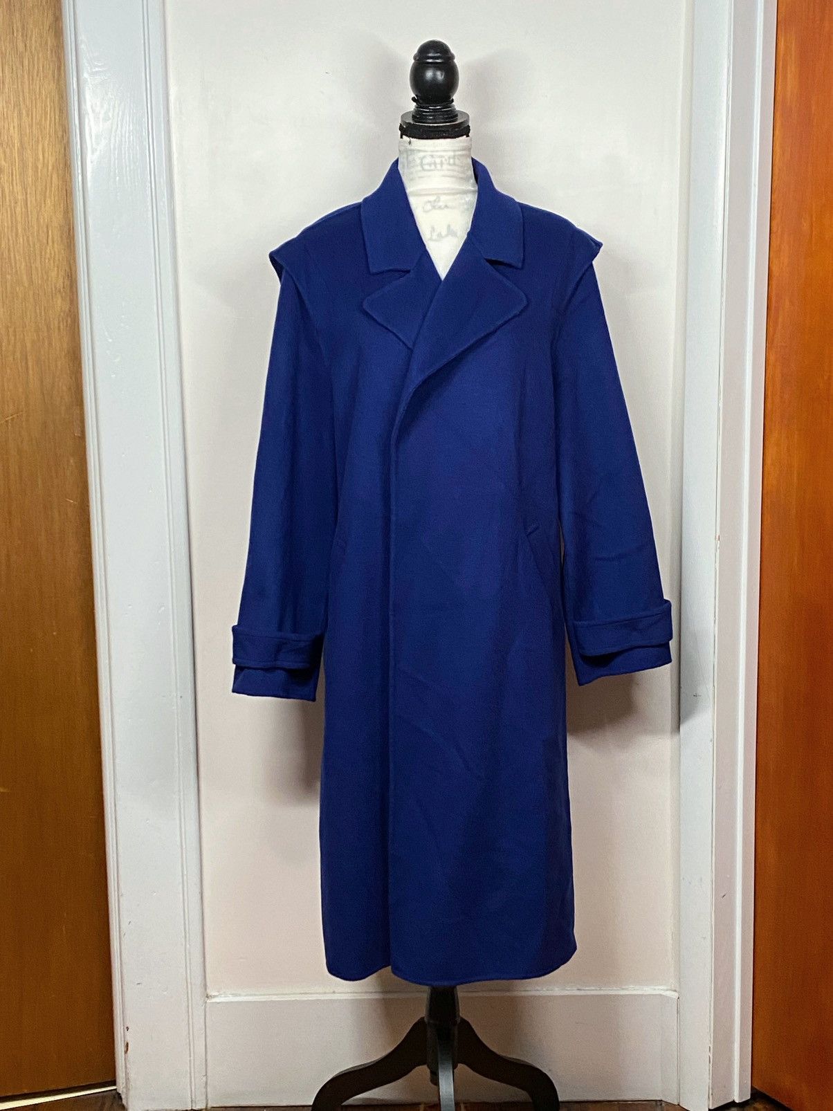 Elie Tahari ELIE TAHARI Wool-Blend Coat size XL Size XL / US 12-14 / IT 48-50 - 1 Thumbnail