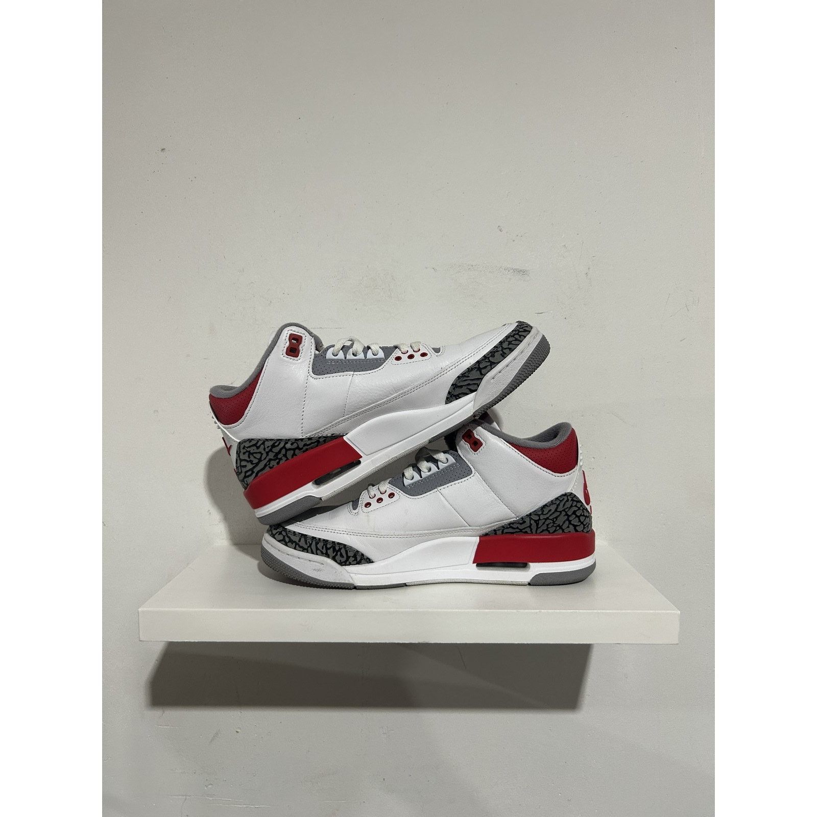 Jordan Brand JORDAN 3 FIRE RED SIZE 8.5 PREOWNED Size US 8.5 / EU 41-42 - 3 Thumbnail