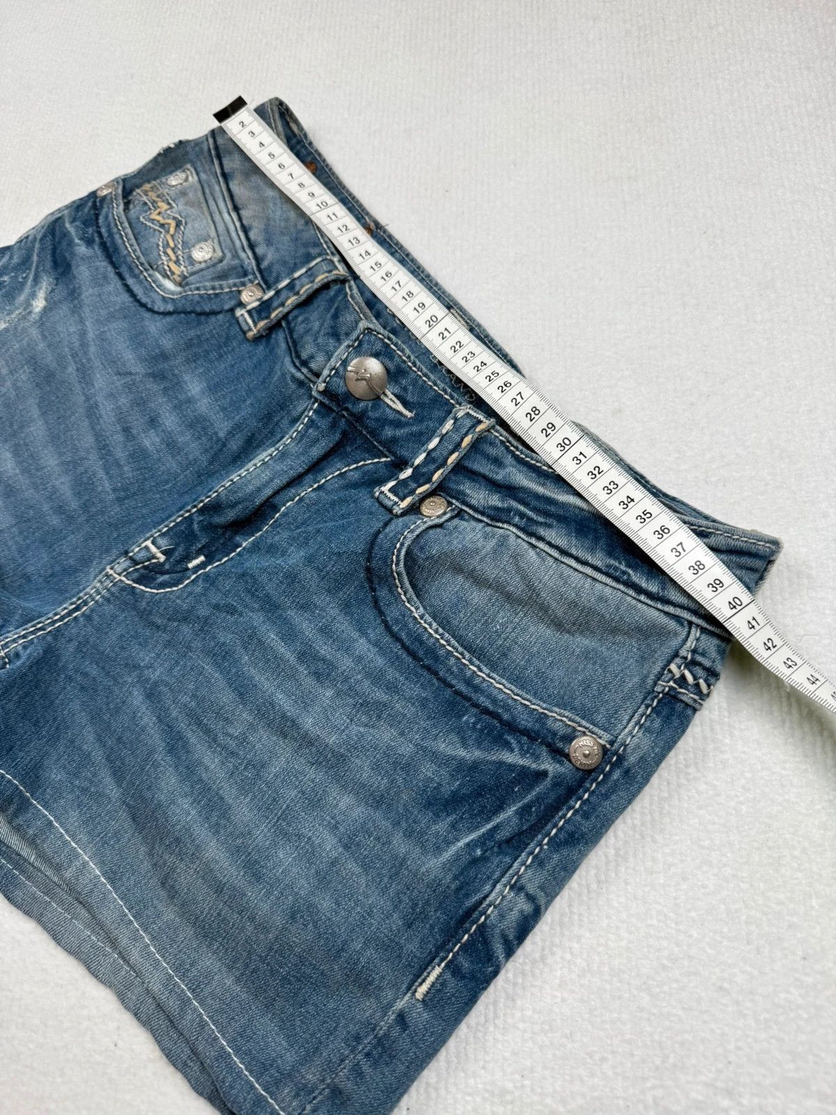 Miss Me Miss Me Low Waist Hot Pants Micro Shorts 2000s Vintage Y2 Size 28" / US 6 / IT 42 - 4 Thumbnail