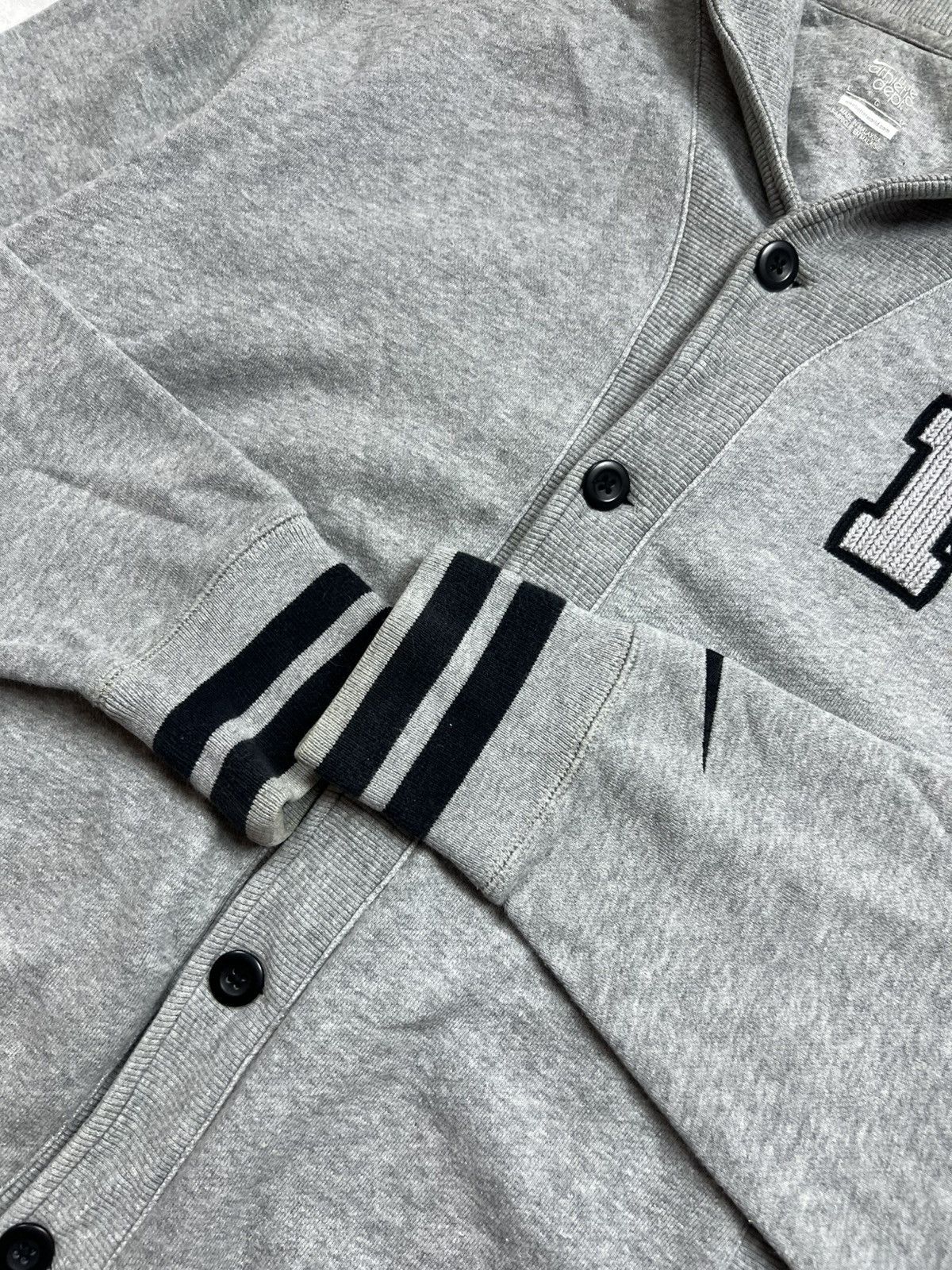 Nike 00s Nike Retro Logo Vintage Avant Garde Cardigan Jacket Size US L / EU 52-54 / 3 - 6 Thumbnail