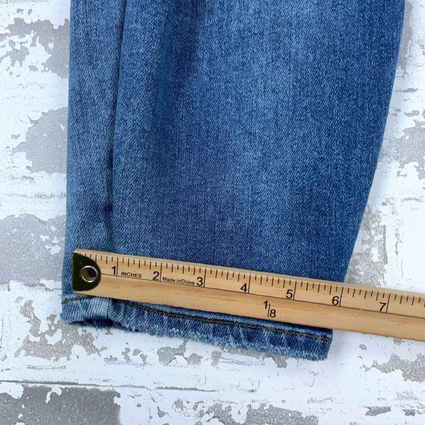 Vintage Judy Blue Jeans Women 22W Boyfriend Fit Jeans Medium Wash Blue Distressed Stretch 5-Pocket Size 40" / US 18 - 7 Thumbnail
