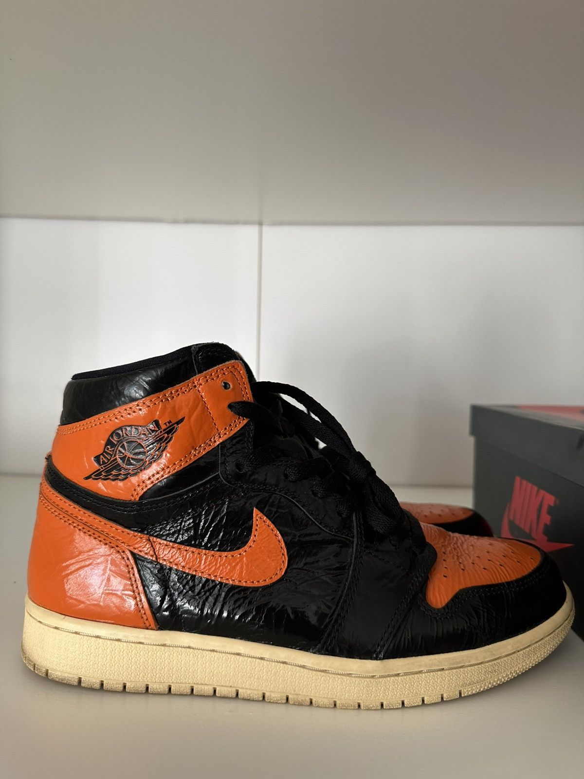 Jordan Brand Jordan 1 Retro Shattered Backboard Size US 9 / EU 42 - 2 Thumbnail