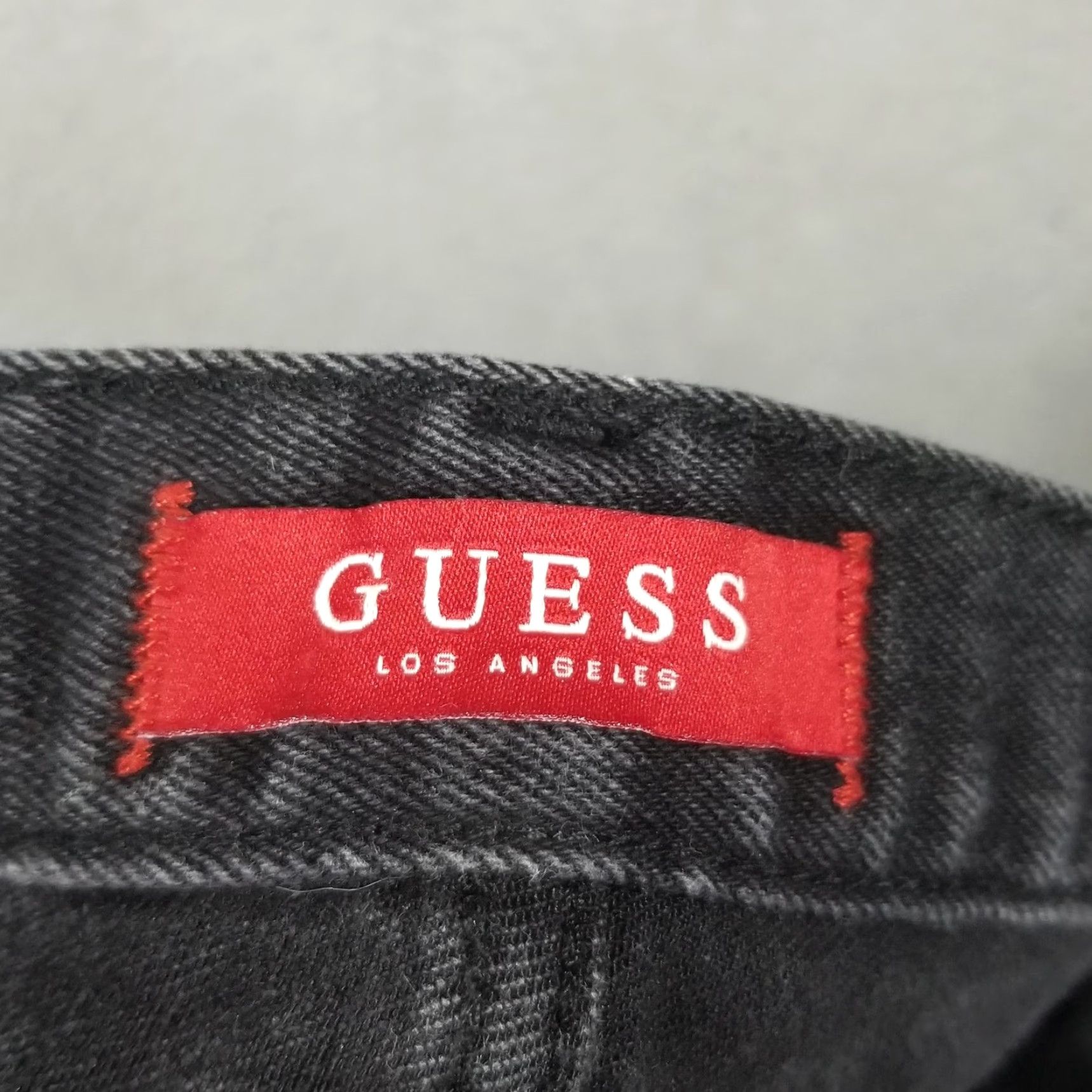 Guess VINTAGE GUESS Los Angeles Jeans Men Slim Straight Del Mar Fit 32x30 Washed Black Denim Charcoal 90s Mens jeans Size US 32 / EU 48 - 3 Thumbnail