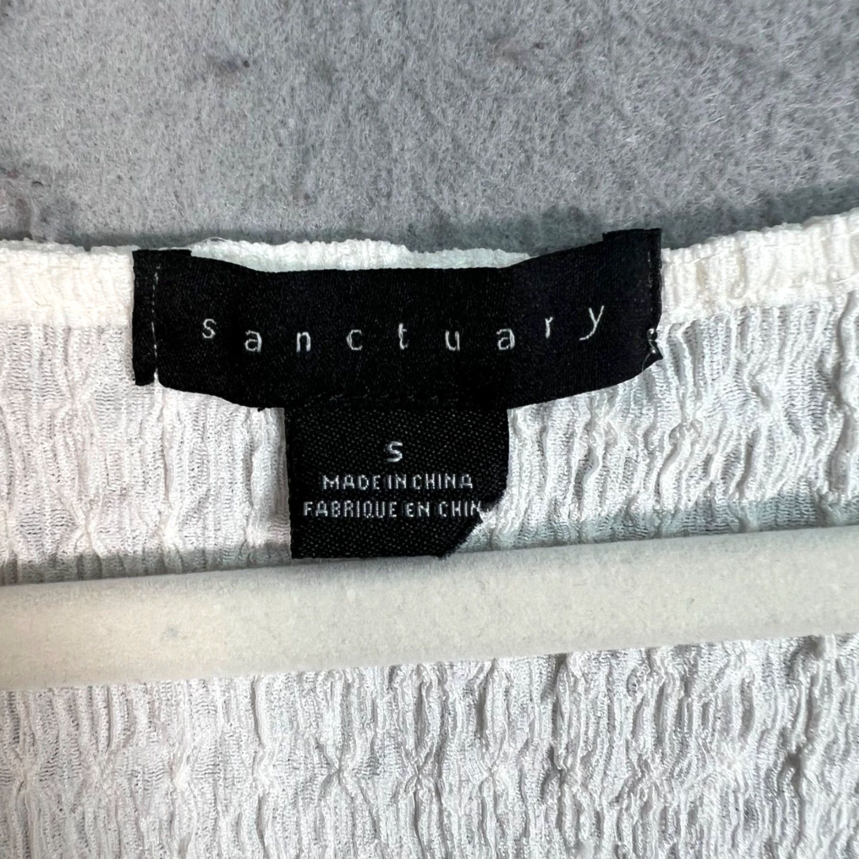 Sanctuary Sanctuary Blouse Shirt Women Sleeveless White Small V-Neck Button-Front Crinkled 90s / 80s Vintage Womens Santcuary Size S / US 4 / IT 40 - 3 Thumbnail