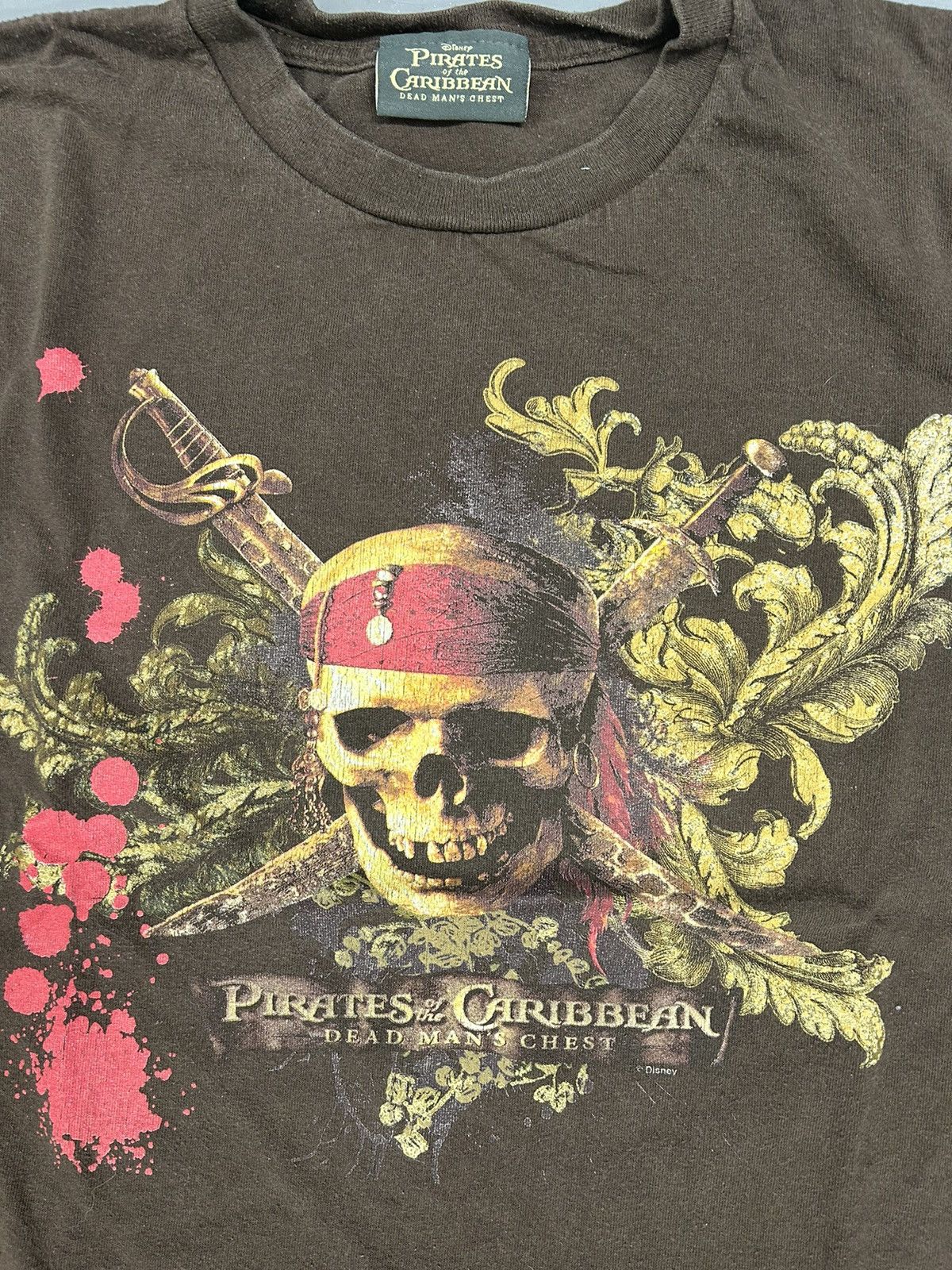 Vintage Crazy Vintage Y2K Essential Brown Pirates Caribbean T-Shirt Size US S / EU 44-46 / 1 - 2 Thumbnail