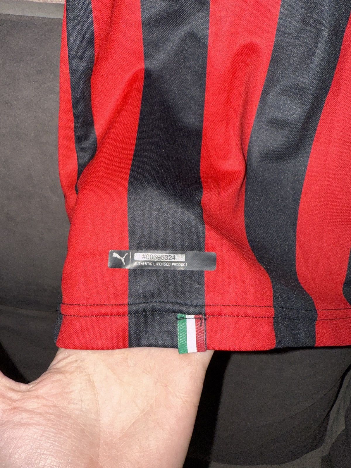 Puma AC Milan Home Jersey 2017/18 Puma Fly Emirates Borini #11 Size US L / EU 52-54 / 3 - 7 Thumbnail