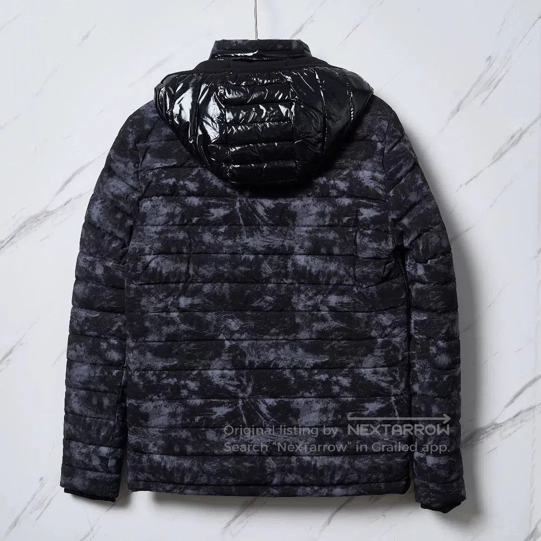 Moose Knuckles Moose Knuckles Men's Printed Down Jacket. Size US M / EU 48-50 / 2 - 4 Thumbnail