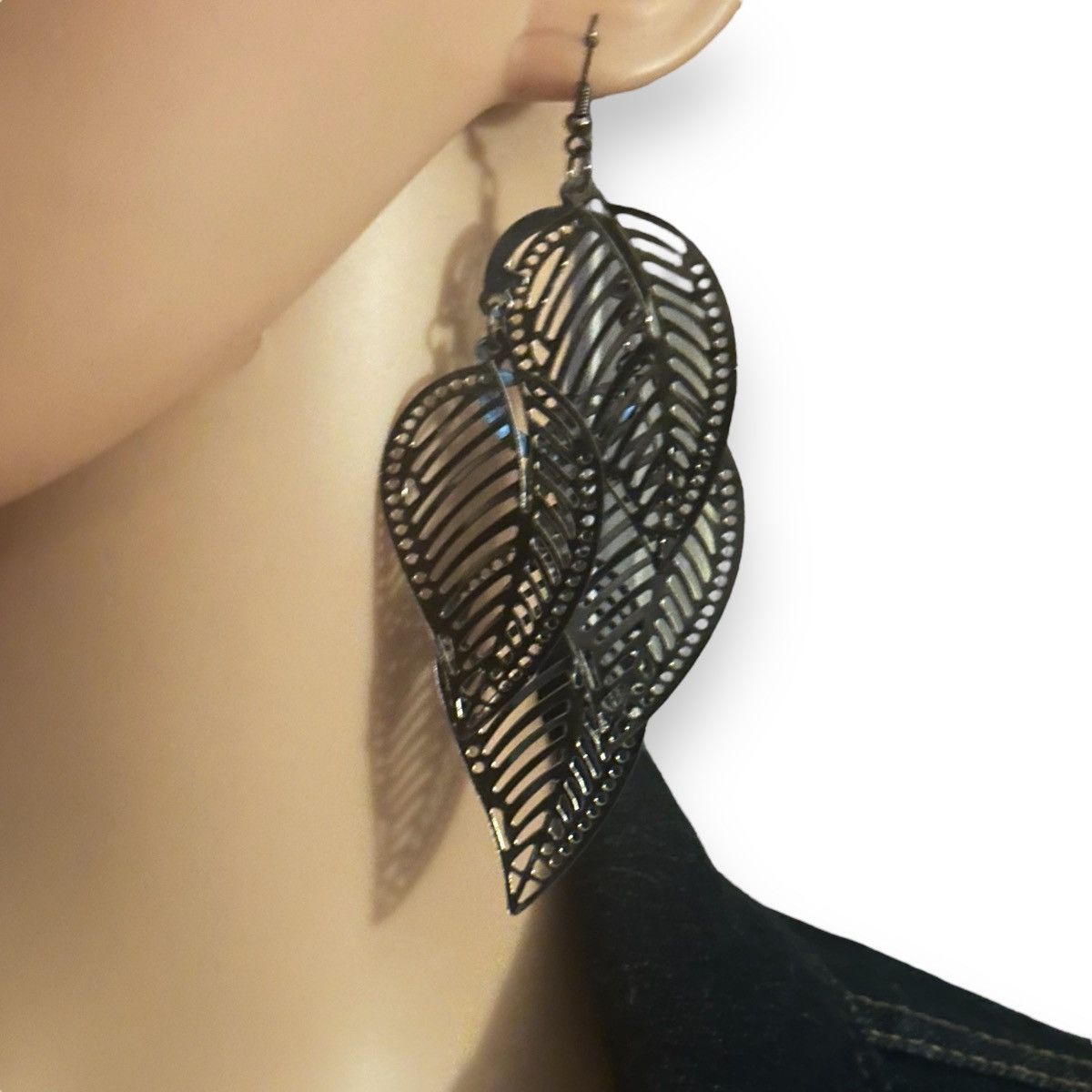 Other Silver tone filigree dangling leaves earrings Size ONE SIZE - 2 Thumbnail