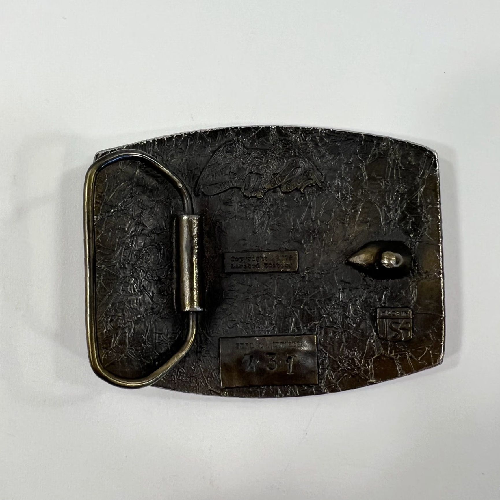 Vintage VINTAGE GMC Belt Buckle Men’s 1970s Bronze Pewter Semi Truck Collectible USA Size ONE SIZE - 4 Thumbnail