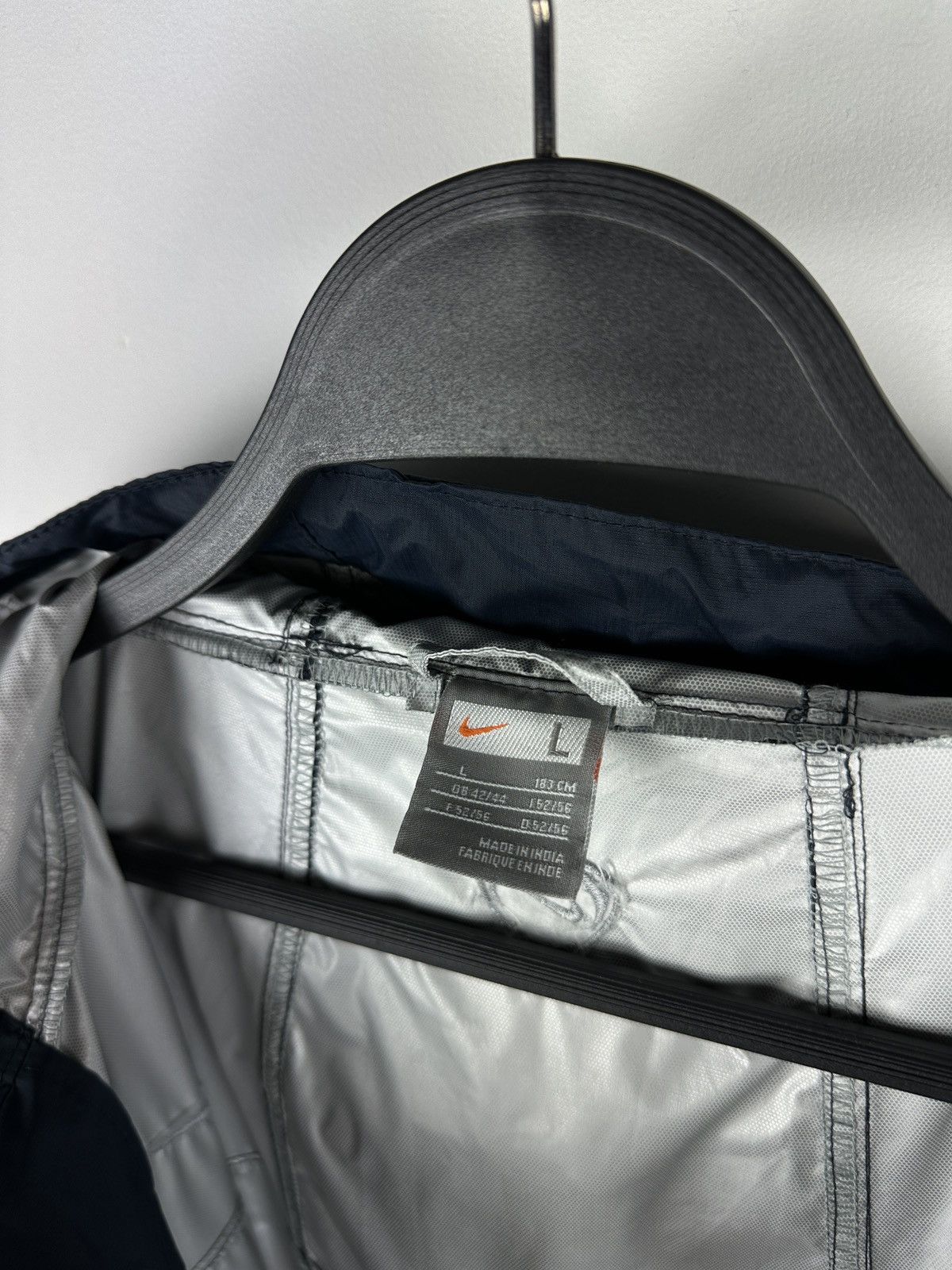 Nike × Vintage Vintage Y2K Nike Swoosh Waterproof Jacket Size US L / EU 52-54 / 3 - 8 Thumbnail