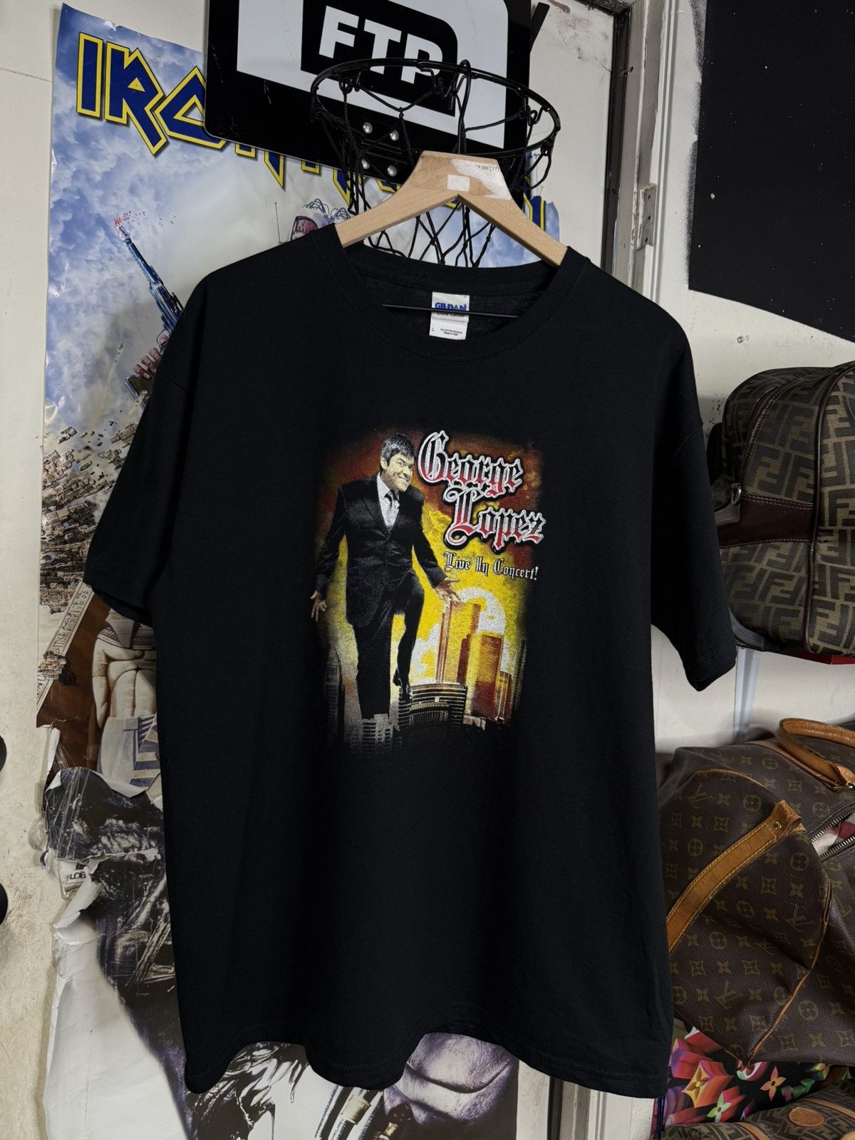 Vintage Vintage 00’ George Lopez Tour T-Shirt Adult Size Large Size US L / EU 52-54 / 3 - 6 Thumbnail