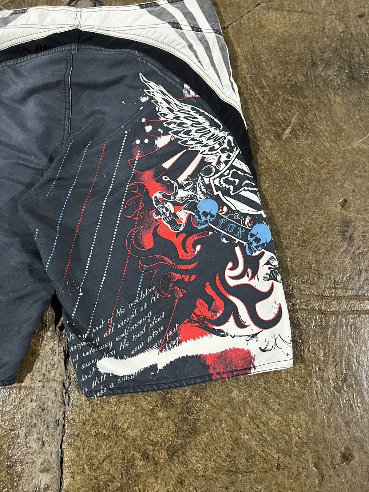 Affliction × Fox Racing × Vintage Crazy Y2K Fox Racing Shorts Grunge Skater Punk Cyber Goth Size US 34 / EU 50 - 7 Thumbnail
