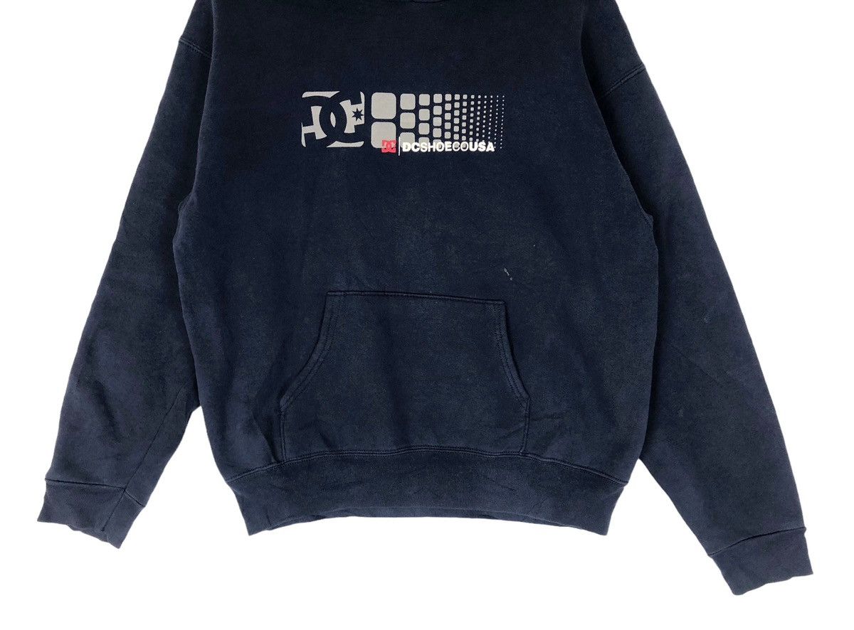 Other Vintage DCSHOECOUSA Skateboard Hoodie Size US M / EU 48-50 / 2 - 4 Thumbnail