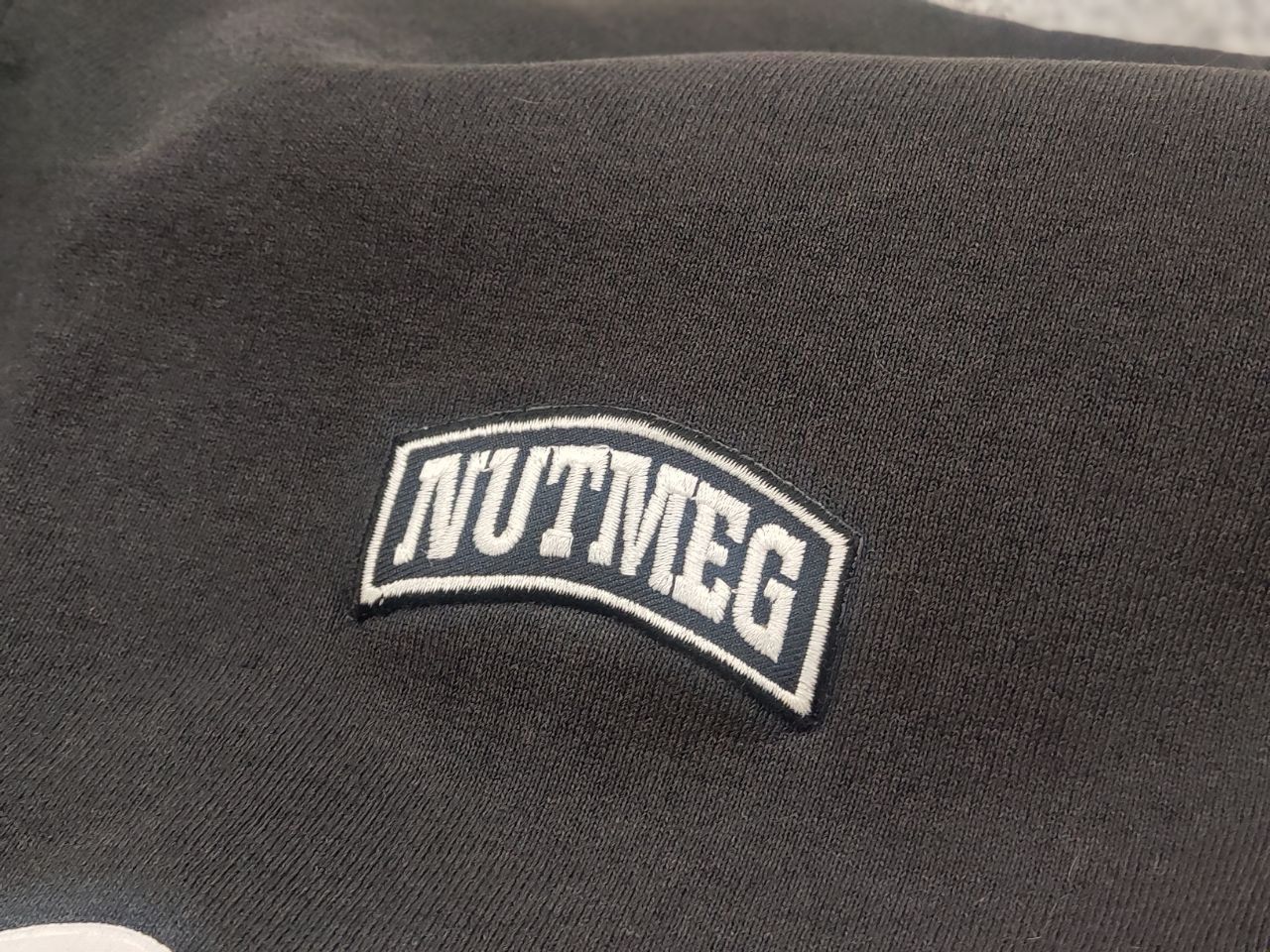 Nutmeg Rare Vintage 95's Wolverhampton Wanderers Nutmeg Sweatshirt Size US L / EU 52-54 / 3 - 19 Thumbnail