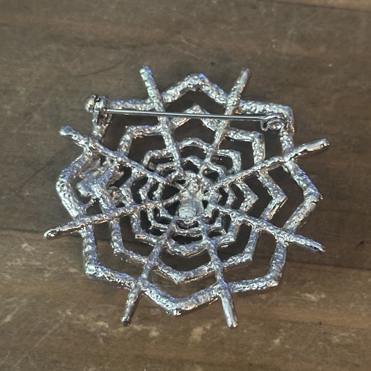 Vintage Vintage spider web with spider brooch Size ONE SIZE - 3 Thumbnail
