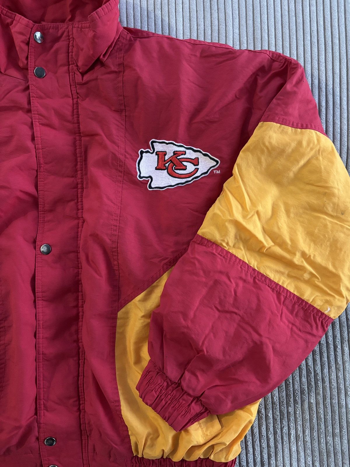 NFL Vintage NFL Kansas City Chiefs Puffer Jacket L Size US L / EU 52-54 / 3 - 2 Thumbnail