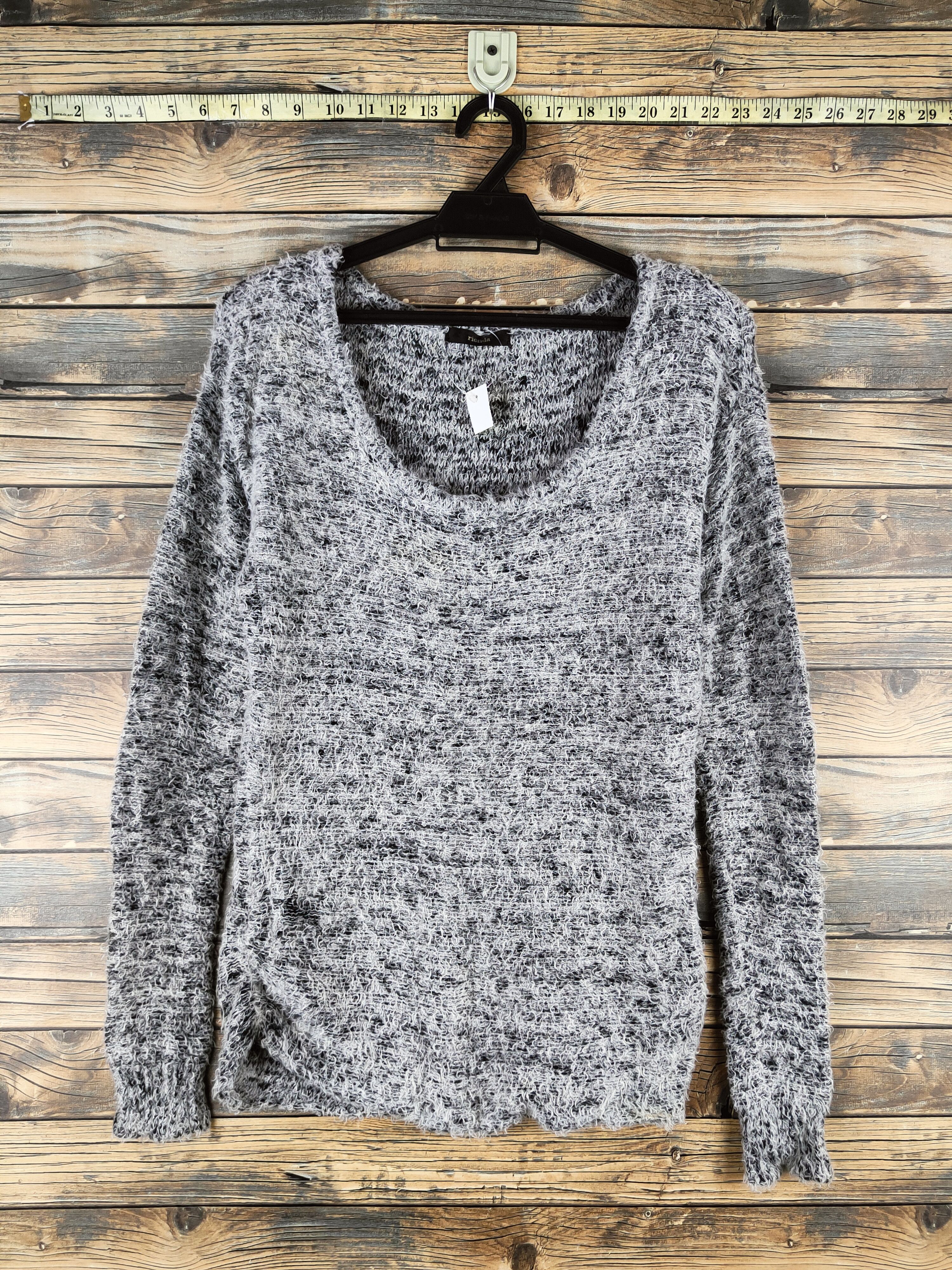 Japanese Brand DL Rienda White Navy Fur Mohair Knitwear #46-456 Size S / US 4 / IT 40 - 1 Thumbnail