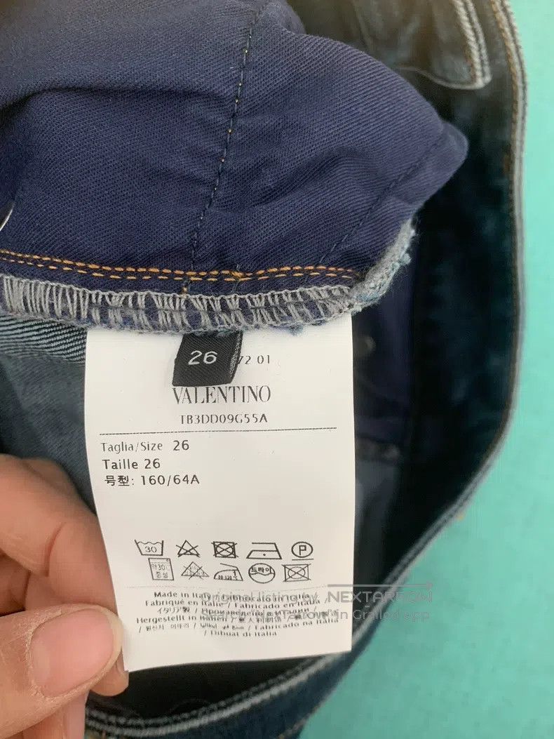 Valentino Valentino Denim shorts Size 26" / US 2 / IT 38 - 4 Thumbnail