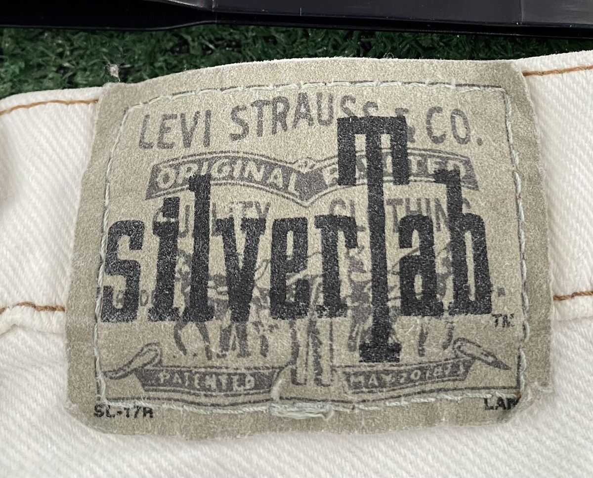 Levi's Vintage 90’s Levi’s SilverTab White Baggy Denim Jeans 33x28 Size US 33 - 7 Thumbnail