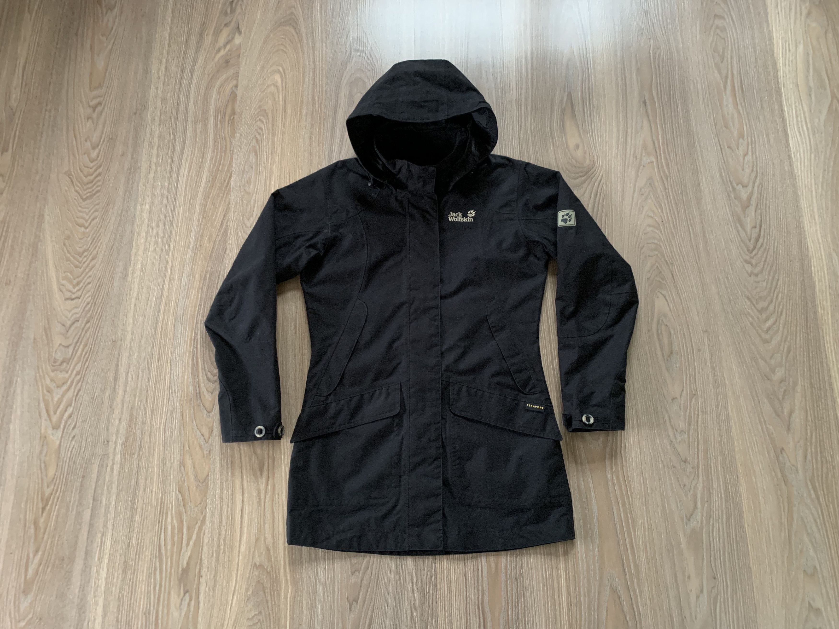 Jack Wolfskin Jack Wolfskins Women's Light Membran Waterproof Jacket Size S / US 4 / IT 40 - 1 Thumbnail