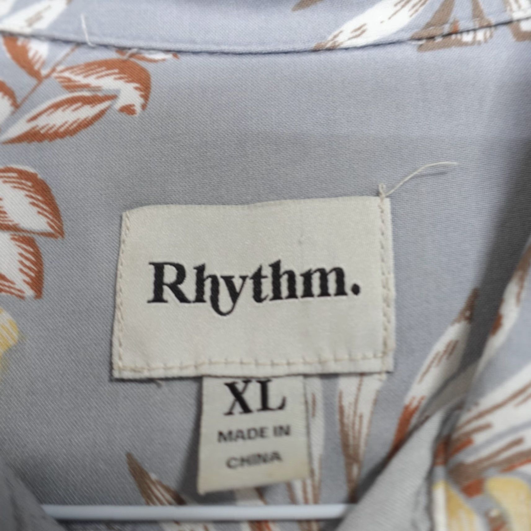 Rhythm Rhythm Blue Floral Print Men's M Short Sleeve Button-Up Rayon Shirt User: Rhythm Men's Blue Floral Print M Short Sleeve Button-Up Rayon Shirt Size US M / EU 48-50 / 2 - 2 Thumbnail
