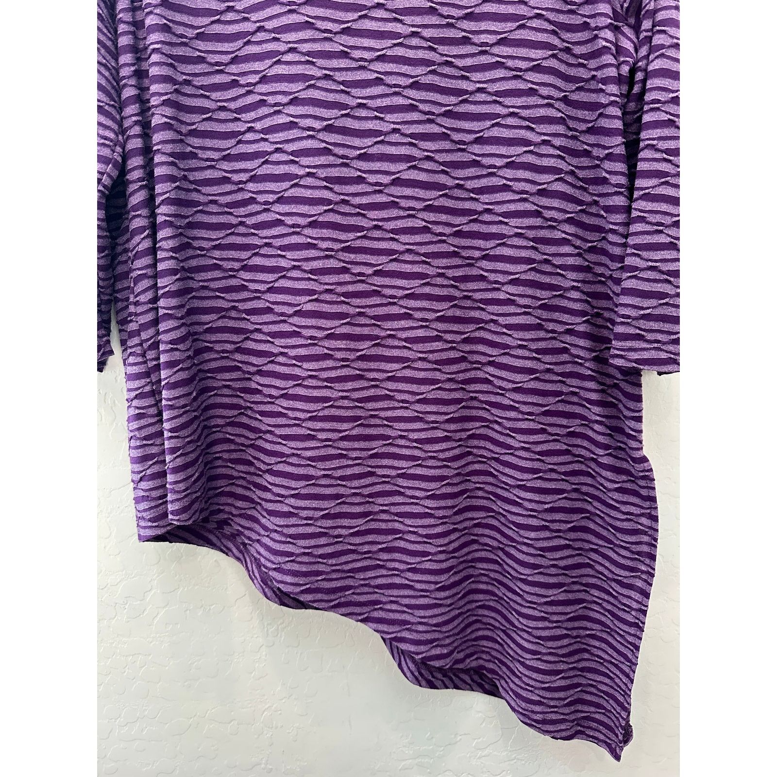 Chicos CHICOS Purple Knit Textured 3/4 Sleeve Asymmetric Tunic Top Size L / US 10 / IT 46 - 4 Thumbnail