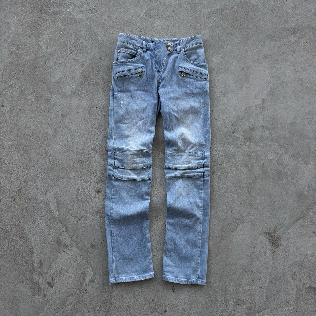 Balmain Vintage Balmain Washed Blue Denim Jeans Size 36" / US 14 / IT 50 - 1 Thumbnail