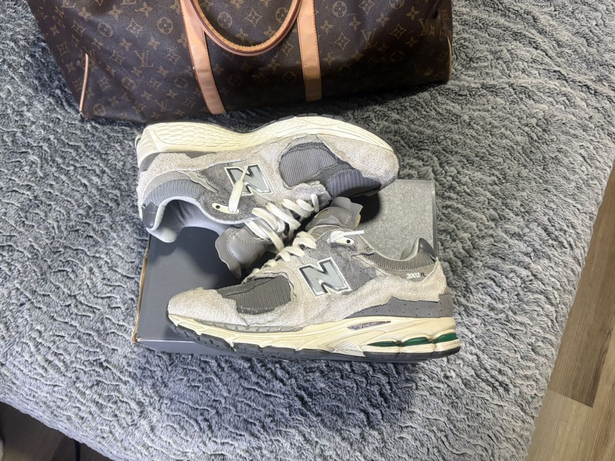 Coach New Balance 2002R Protection Pack “Rain Cloud” Size 9 Size US 9 / EU 42 - 7 Thumbnail