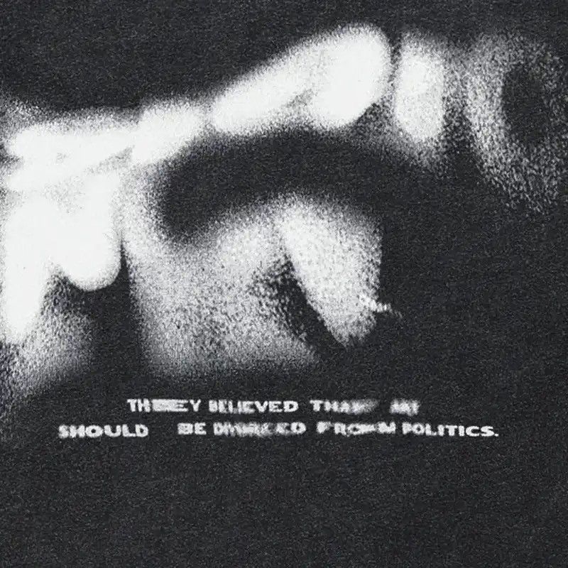 Japanese Brand Oversized Blurry Letters Graphic T Shirt Size US XL / EU 56 / 4 - 4 Thumbnail