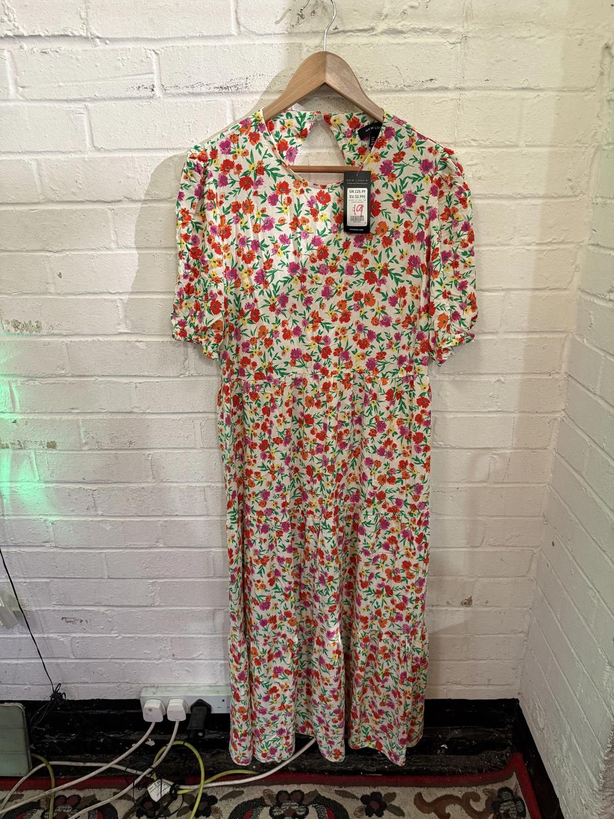 New Look New Look Bianca Floral Midi Dress UK 14 EU 42 Size XL / US 12-14 / IT 48-50 - 1 Thumbnail