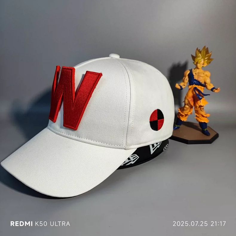 Walter Van Beirendonck walter van beirendonck 24 Autumn and Winter White W Hat Size ONE SIZE - 2 Thumbnail