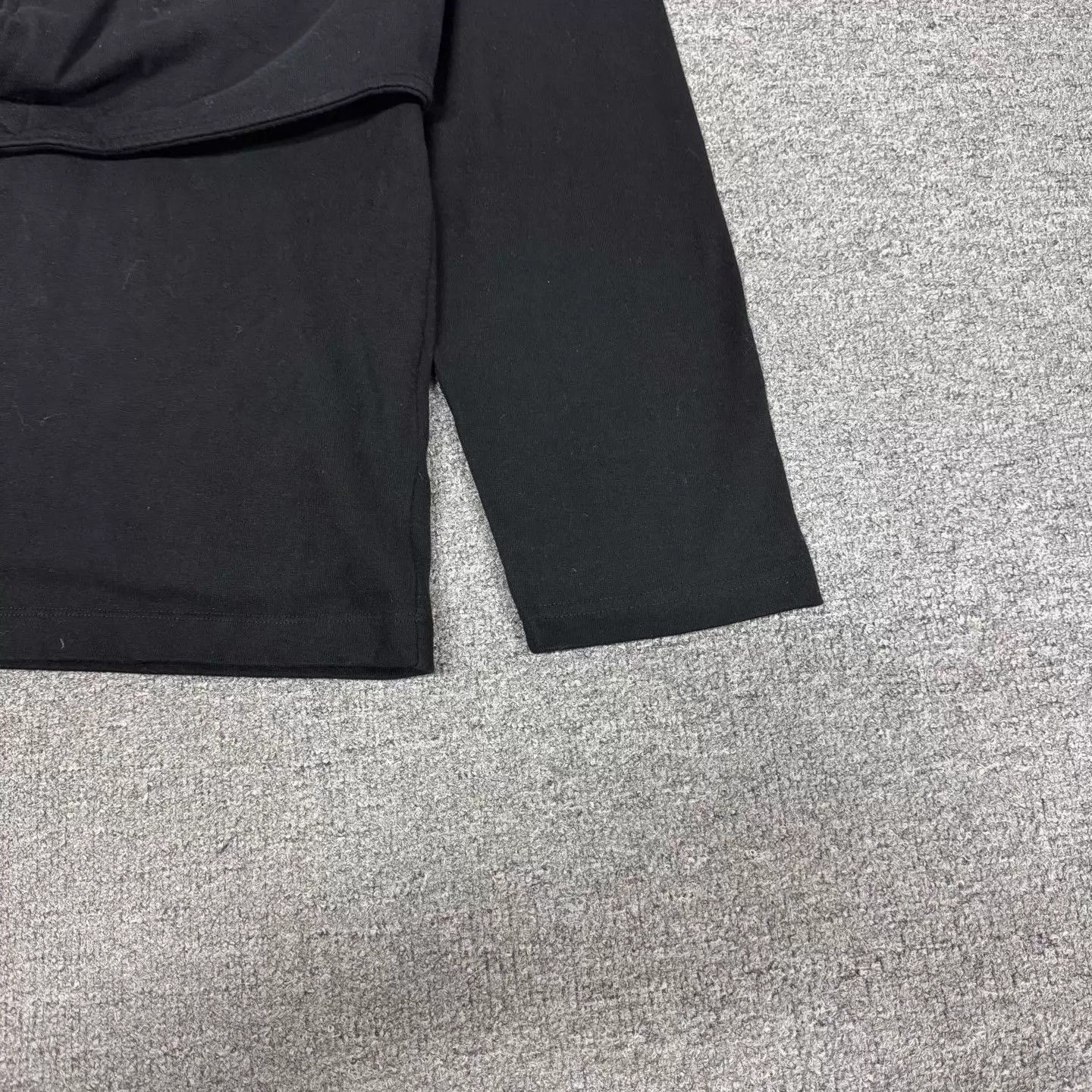Louis Vuitton LV Black Asymmetric Layered Belted Pocket LS Tee XL Size US XL / EU 56 / 4 - 5 Thumbnail