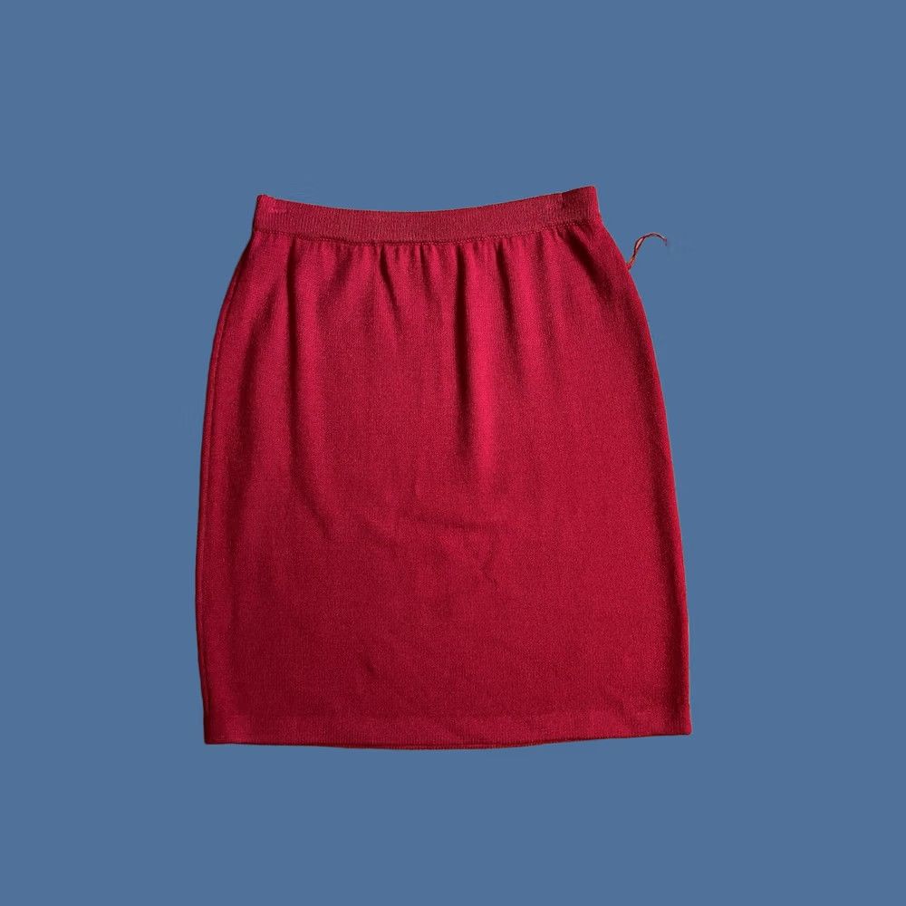 St. John St. John Santana Knit Pencil Skirt Women's 4 Red Knit Pencil Skirt, St. John, Red, 4, Keyboard-ready? Size 27" / US 4 / IT 40 - 1 Thumbnail