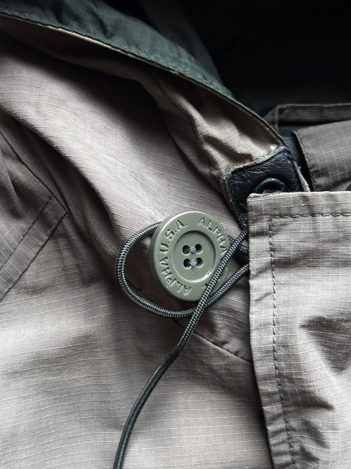 Alpha Industries Vintage Faded Alpha Industries Military Parka Jacket Size US L / EU 52-54 / 3 - 8 Thumbnail