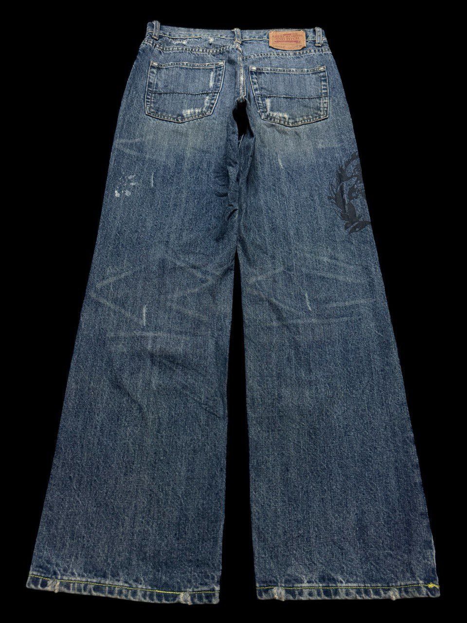 Abercrombie & Fitch BOOTCUT Sick Abrecrombie Mudwash Distress Tattoo Baggy Flare Size US 30 / EU 46 - 2 Thumbnail